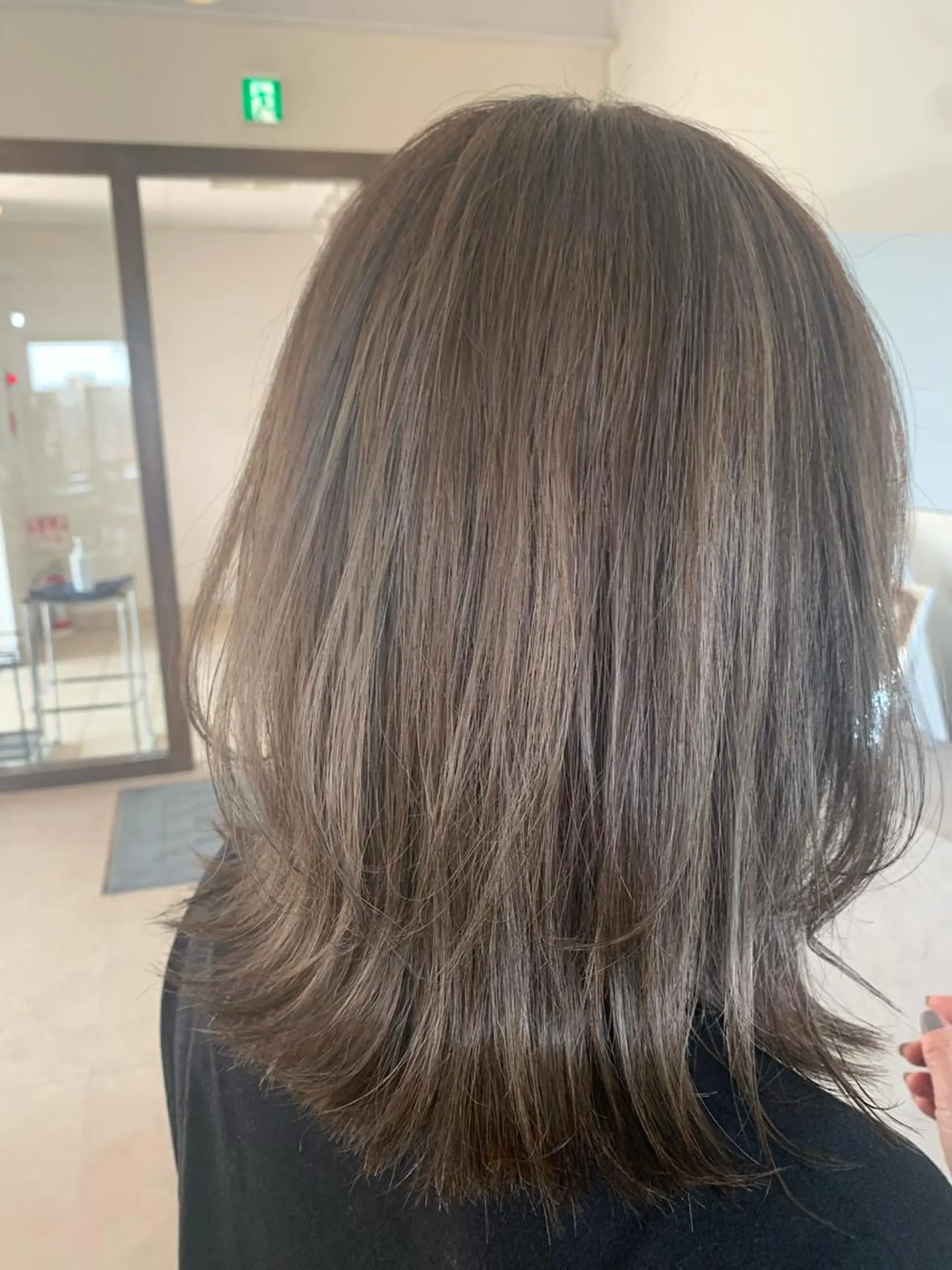 ミディアム カラー ブリーチ ダブルカラー イヤリングカラー ハイライトカラー イルミナカラー Emma ecole所属・Emma ecole /栄/RIOのヘアスタイル