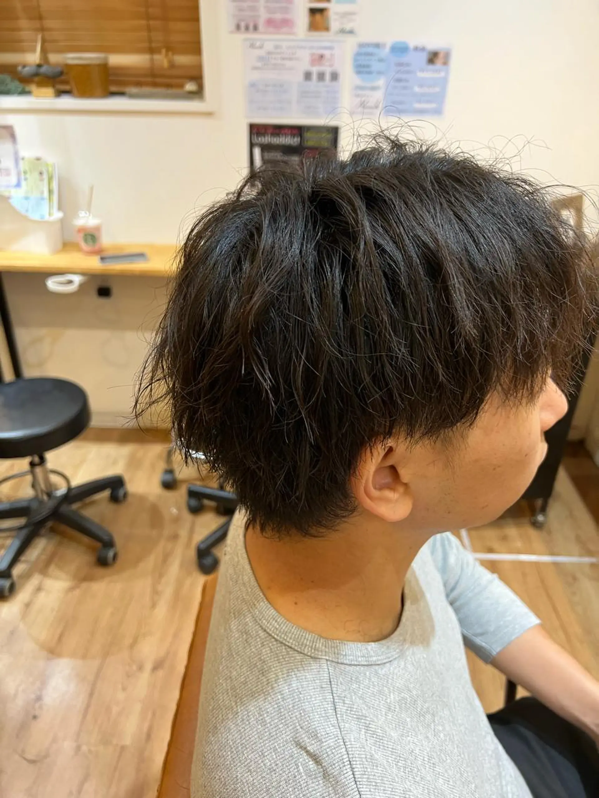 メンズ ハイトーンカラー 坂本 翼のヘアスタイル