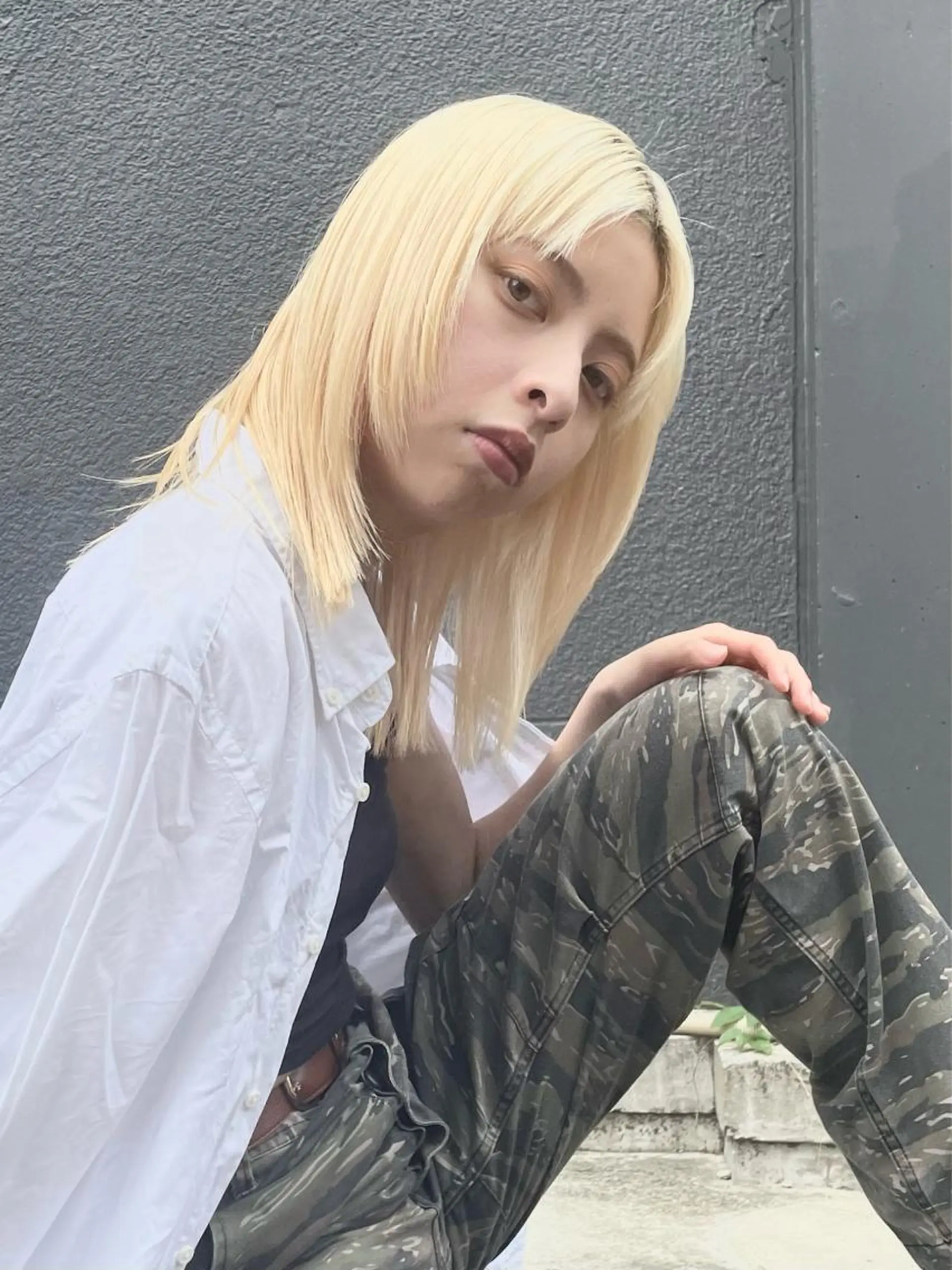 セミロング カラー 抜きっぱなしブロンド カット ヘアカラー トリートメント ryuei /原宿のヘアスタイル