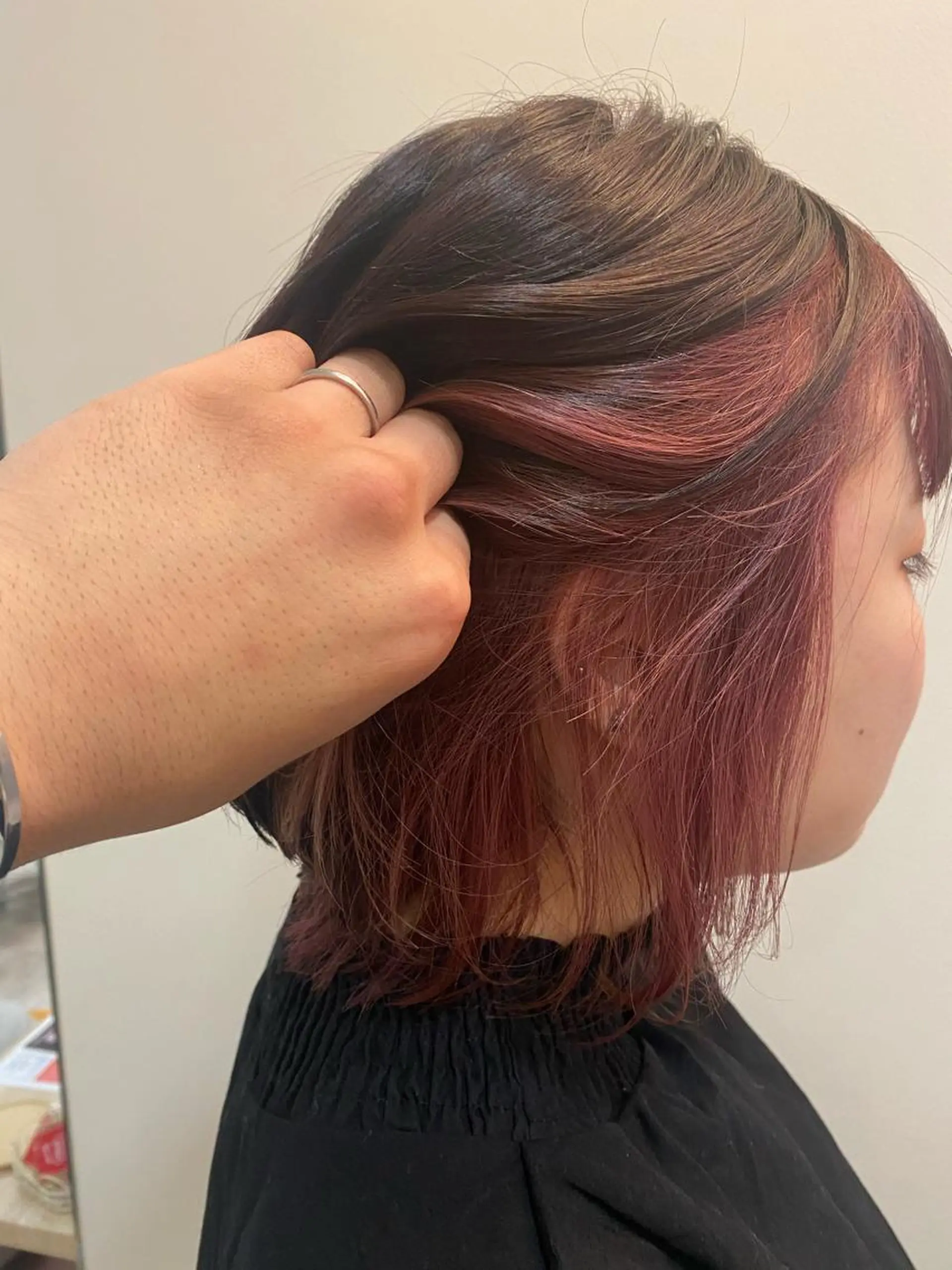 ショート カラー & kuのヘアスタイル