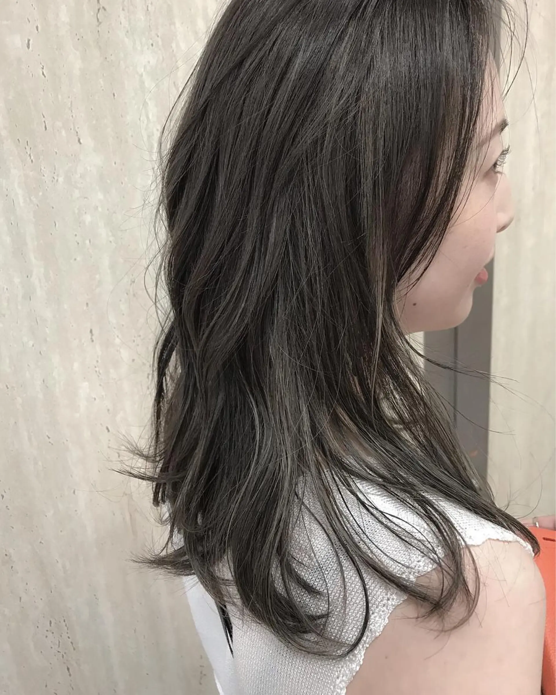 ミディアム カラー ハイライトカラー ハイライト ヘアカラー BOX mico.のヘアスタイル