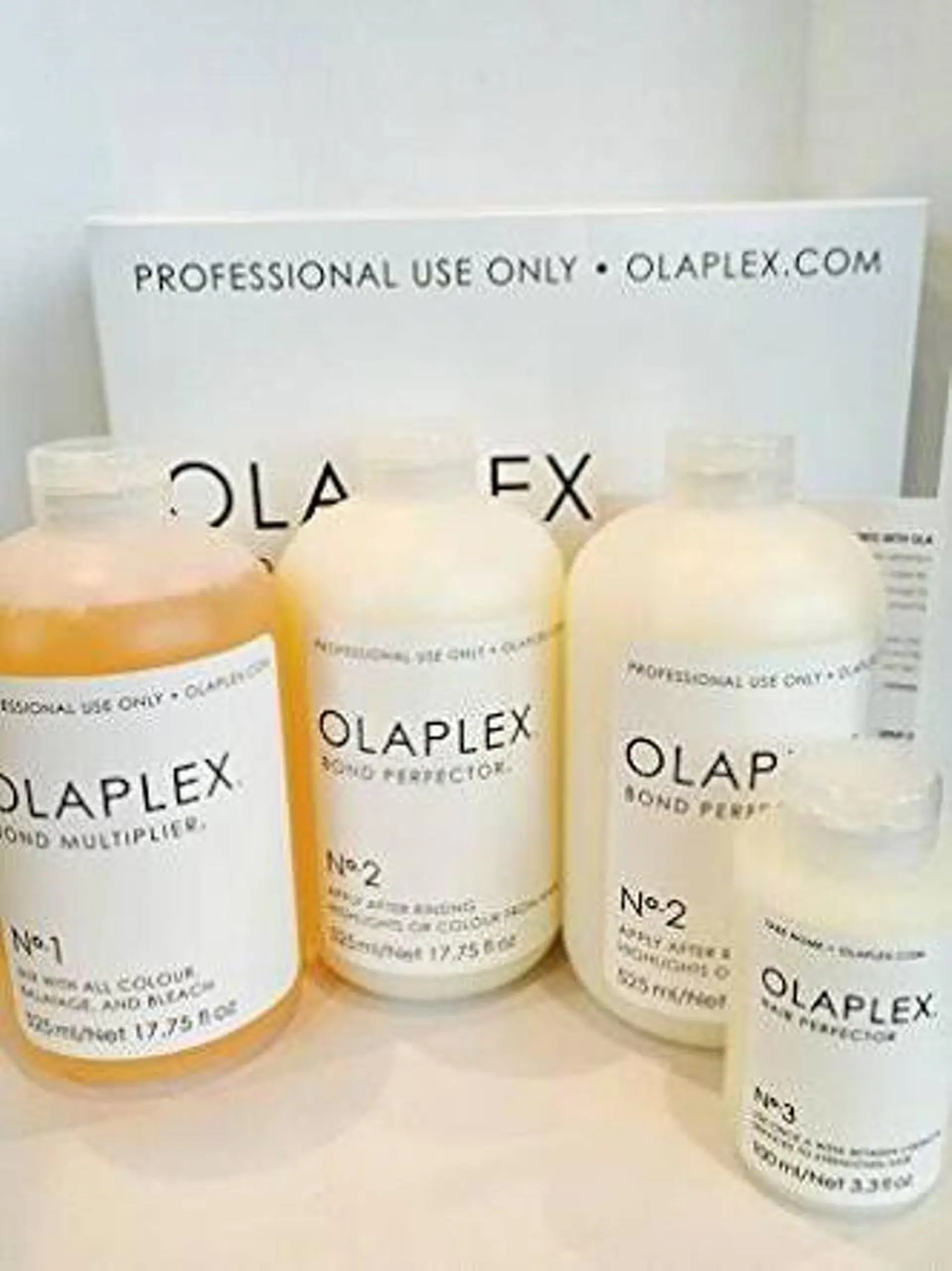 ケア剤オタク×海外 ヘア長谷川裕起のヘアスタイル