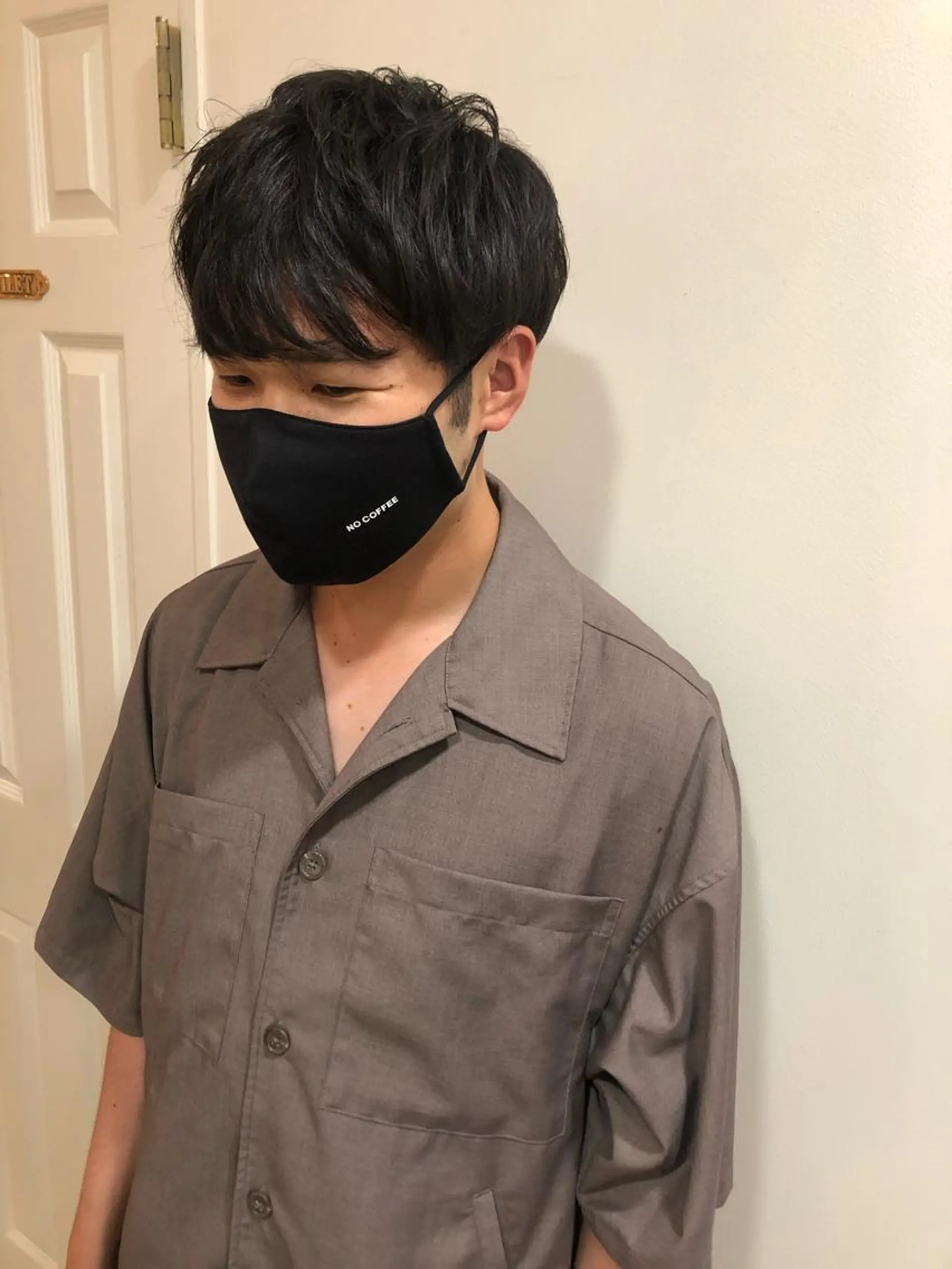 パーマ メンズ MIOベージュカラー 柔らかいカラーのヘアスタイル