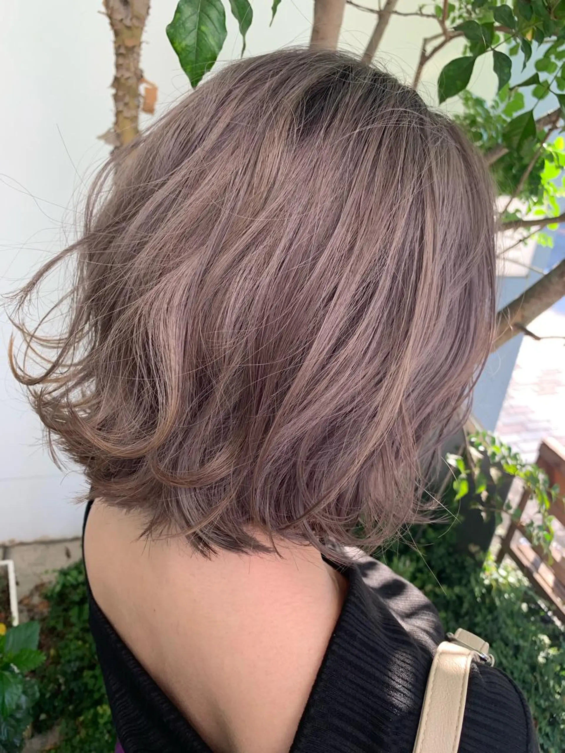 ミディアム カラー ブリーチ グレージュ カット ヘアカラー トリートメント 武田 久司のヘアスタイル