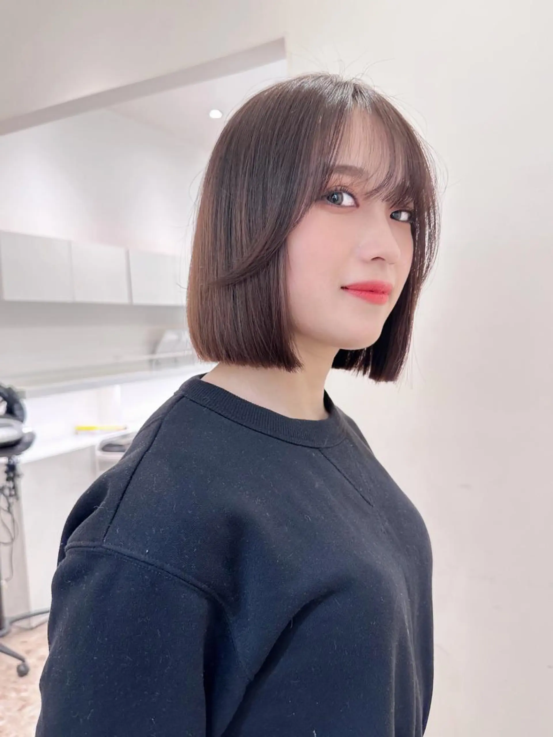 ショート カラー ヘアアレンジ 切りっぱなしボブ ショートボブ グレージュ ボブ 顔周りカット 🌿レイヤー/ブリー チ/🌿‬JINのヘアスタイル