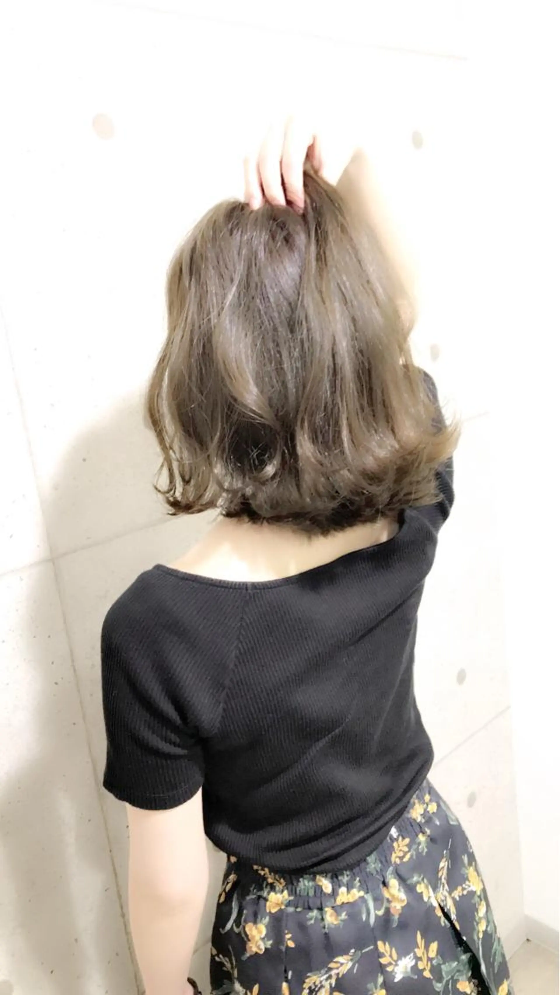 ミディアム カット ヘアカラー トリートメント Selene hair OSAKAのヘアスタイル