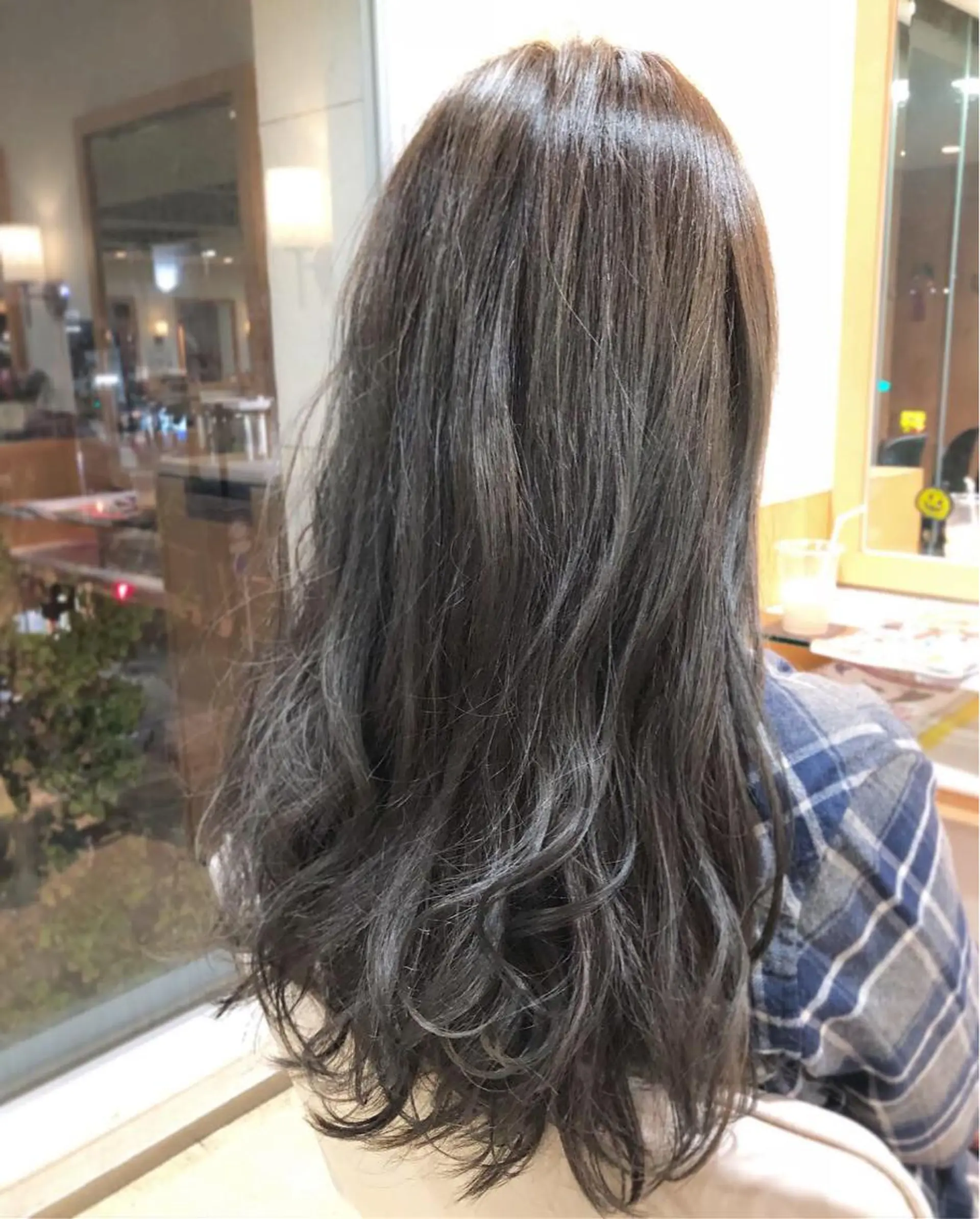 セミロング カラー ブルーカラー ニュアンスカラー🫧 加納のヘアスタイル
