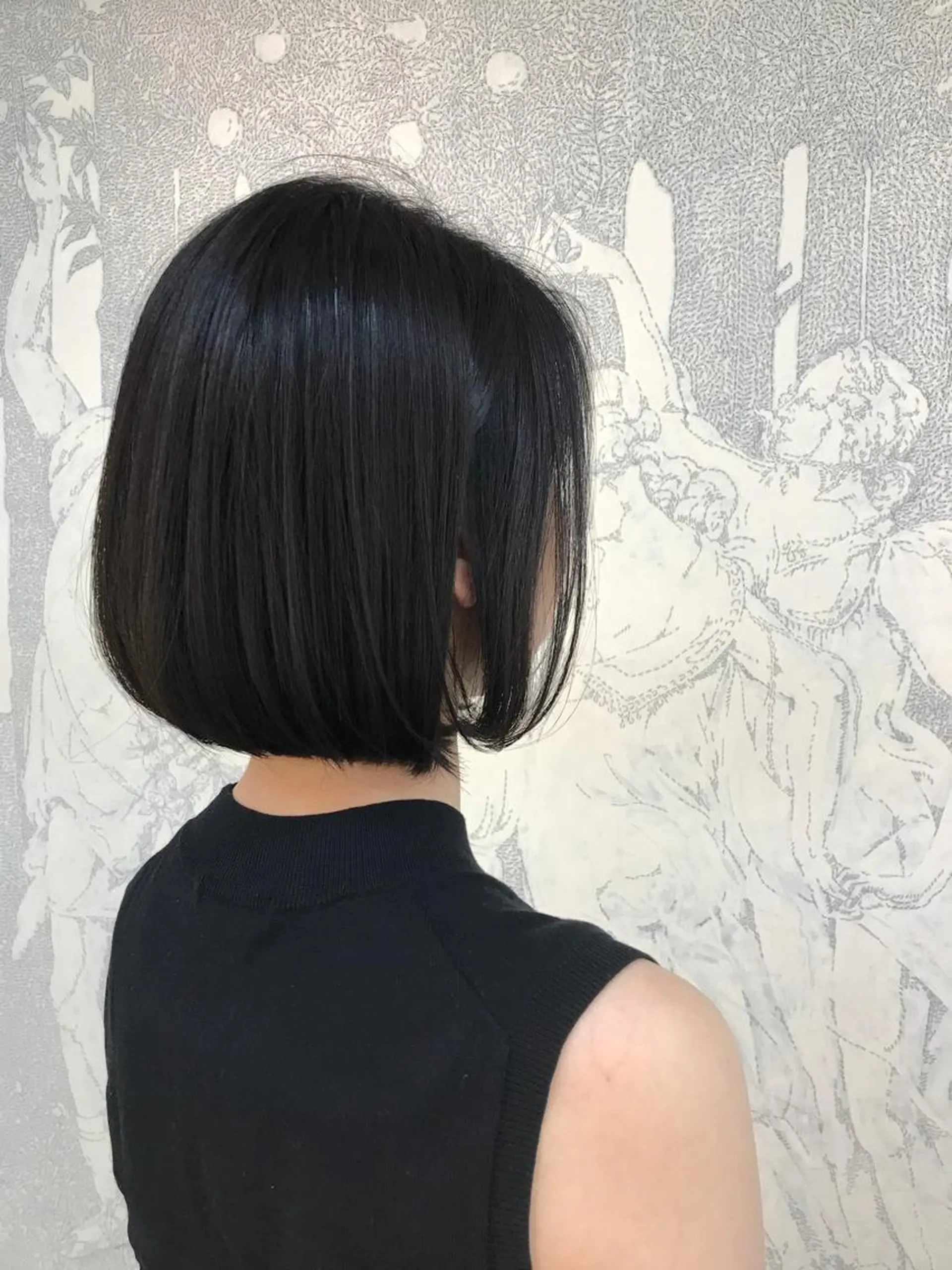 ミディアム アルファ シェリのヘアスタイル