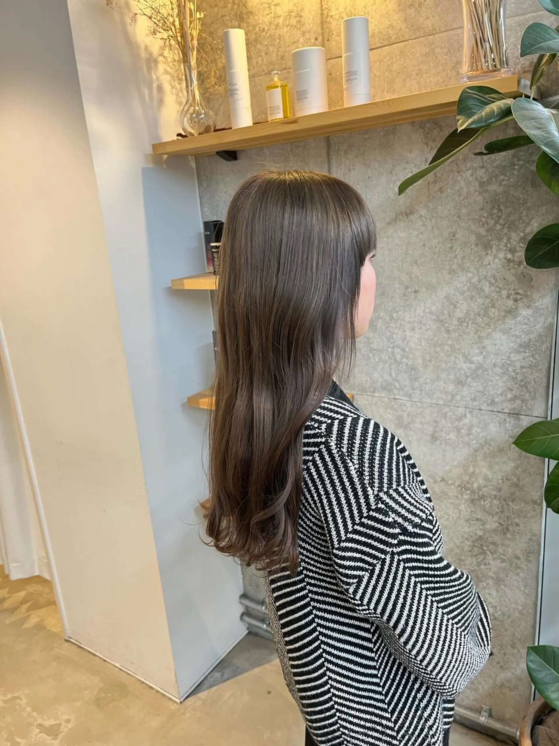 セミロング カラー ヘアカラー ハイトーンカラ ー/小川のヘアスタイル