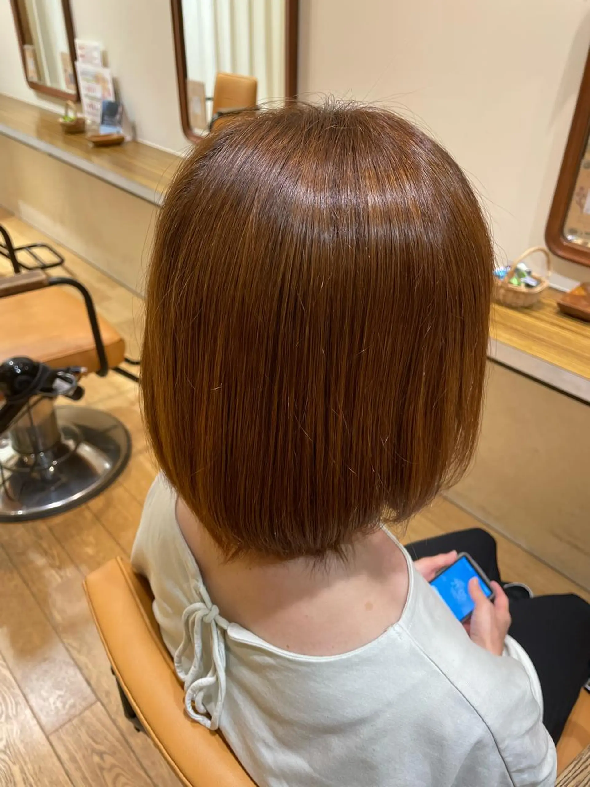 ミディアム カット おもだか　がく /横須賀中央のヘアスタイル