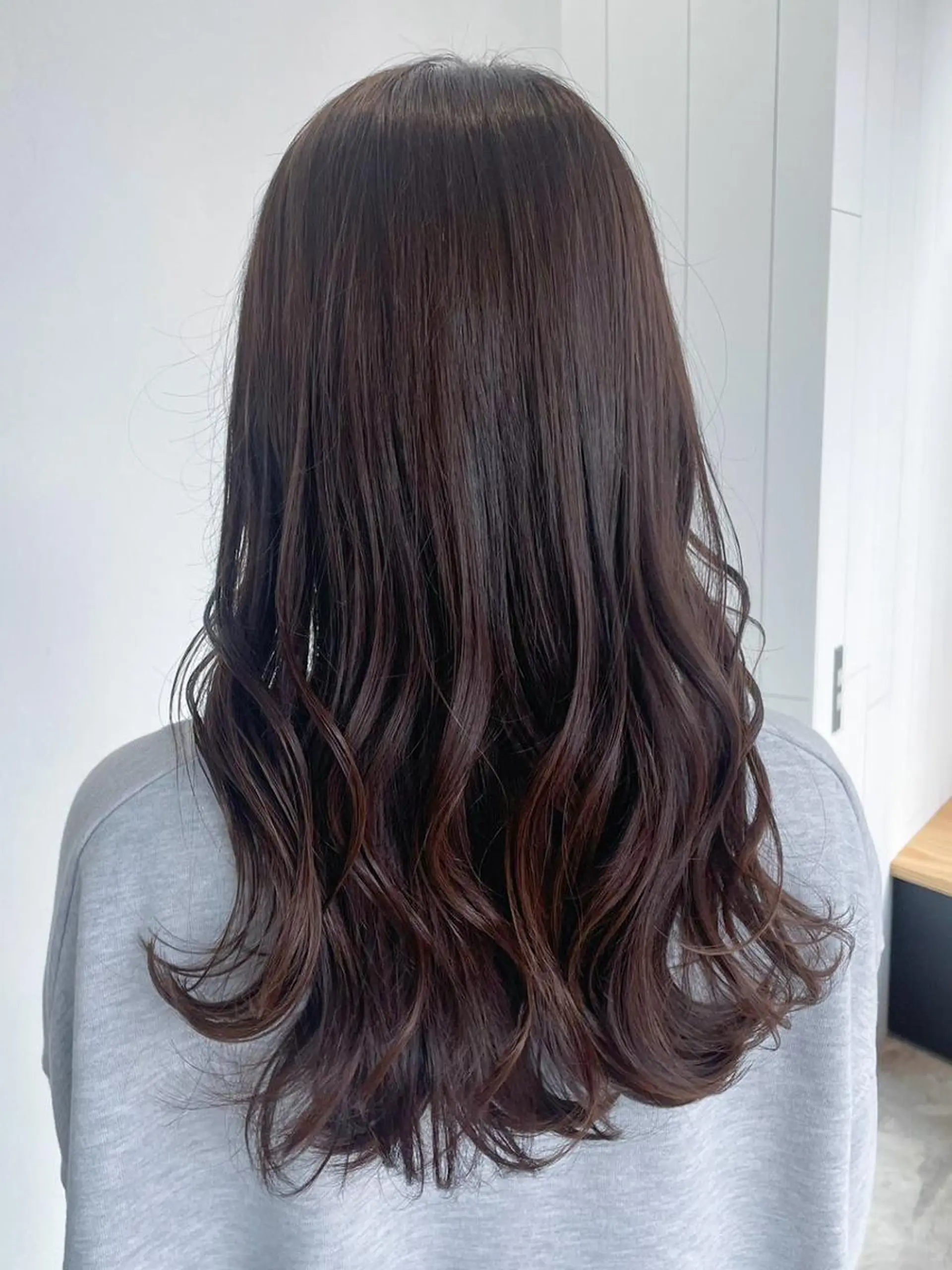 セミロング カラー パーマ ヘアアレンジ ブラウンカラー カット ヘアカラー トリートメント ITbyALBUM 下北沢店のヘアスタイル