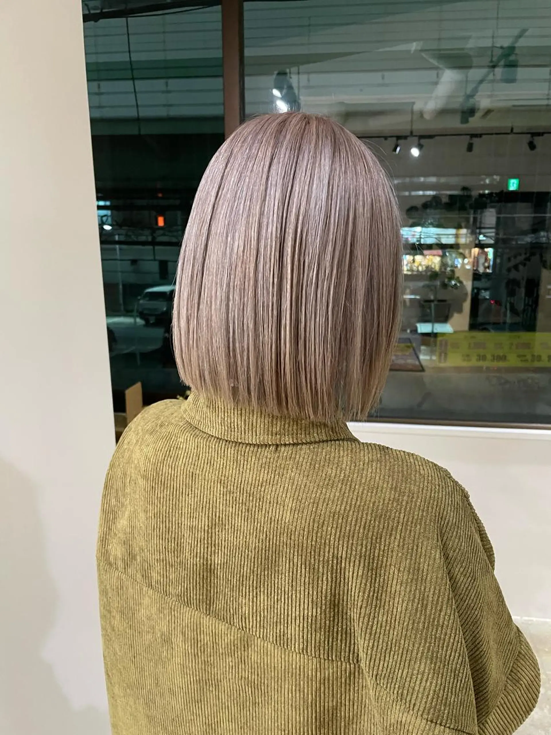 ショート ヘアカラー 心斎橋/海外レイヤー 募集中三好玲奈のヘアスタイル