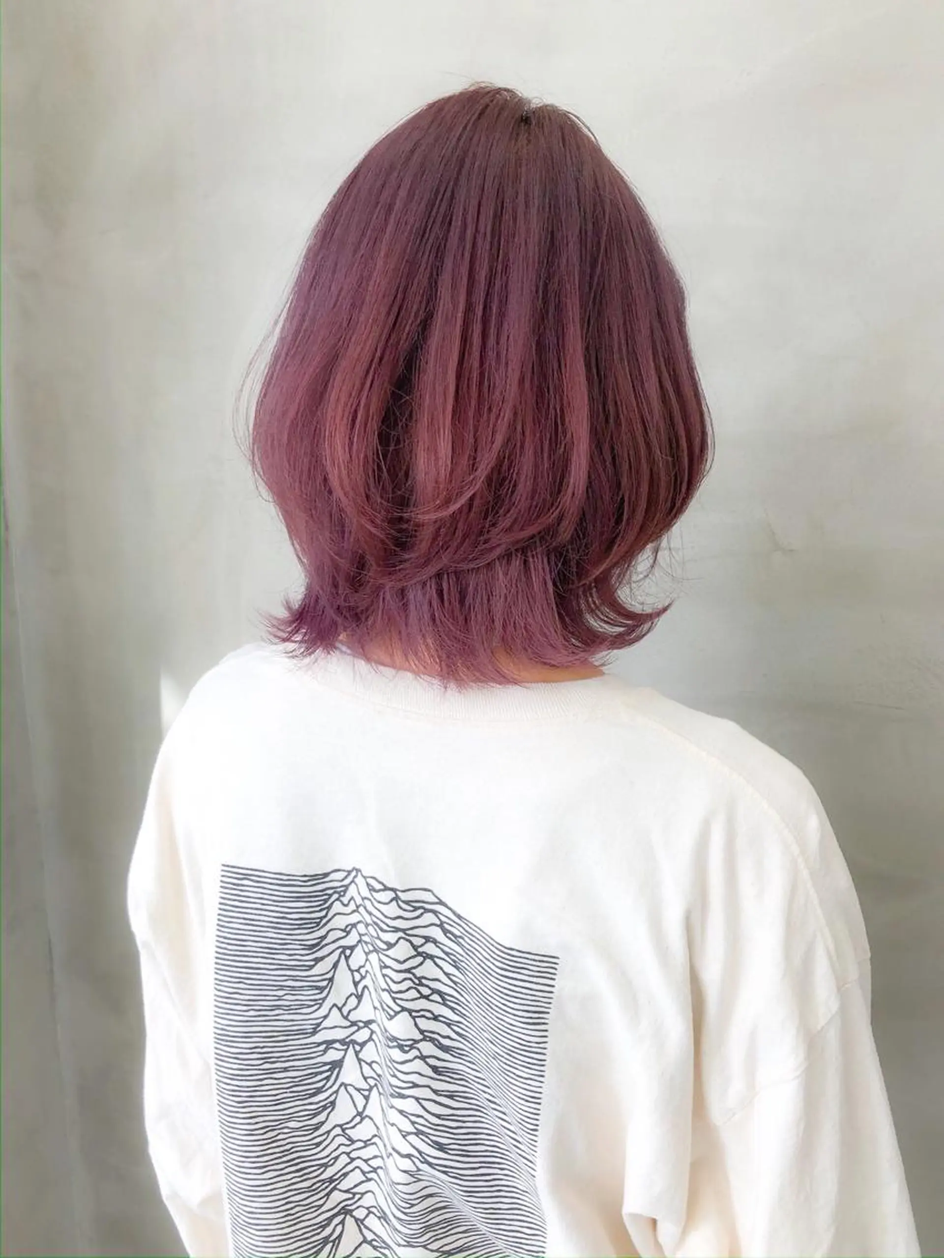 ミディアム カラー バイオレットカラー ショート・ボブ 徳竹淳一のヘアスタイル