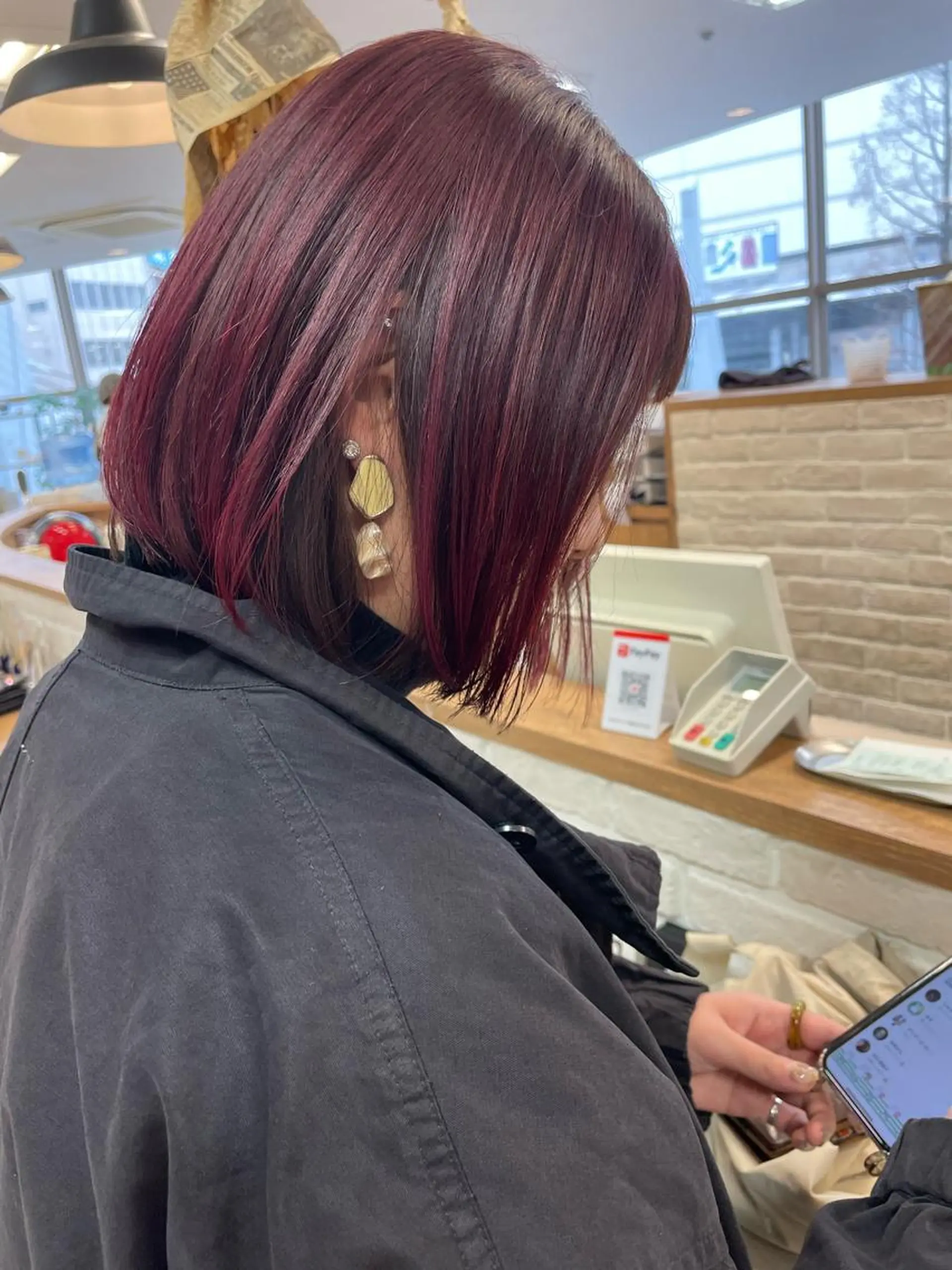 ミディアム カラー 立川 奈那子のヘアスタイル