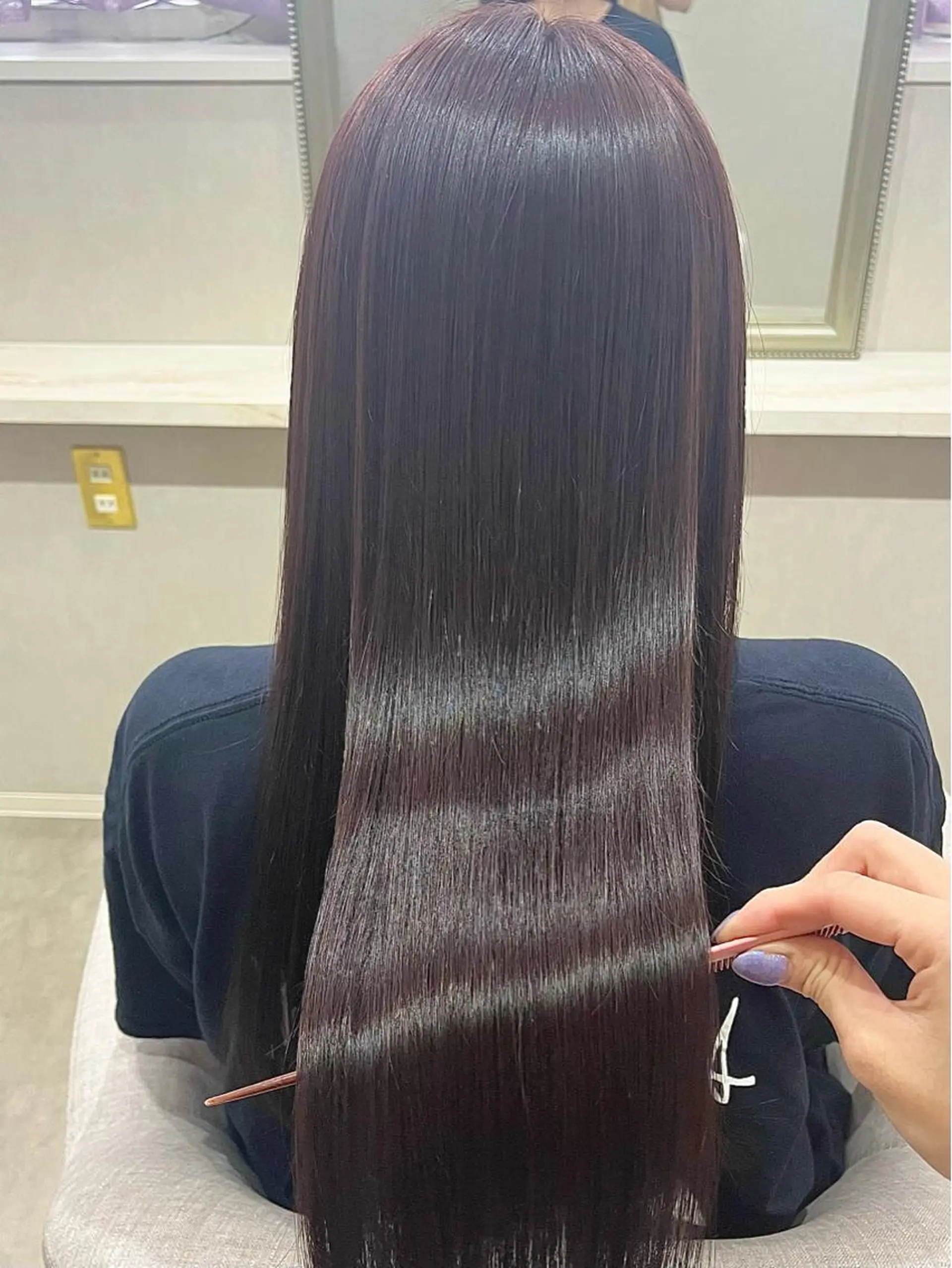 ロング トリートメント ヘアカラー color coutureのヘアスタイル