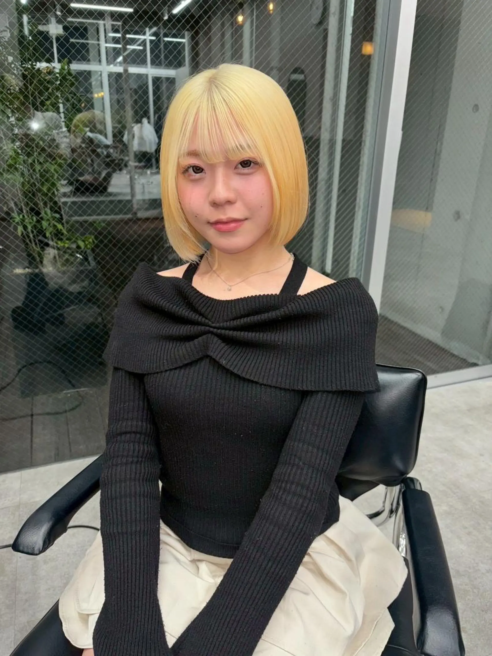 カラー セミロング ブリーチ ブロンド ケアブリーチ ハイトーンカラー ヘアカラー トリートメント ハイトーン😺艶 ✨ブリーチ✨透明感のヘアスタイル