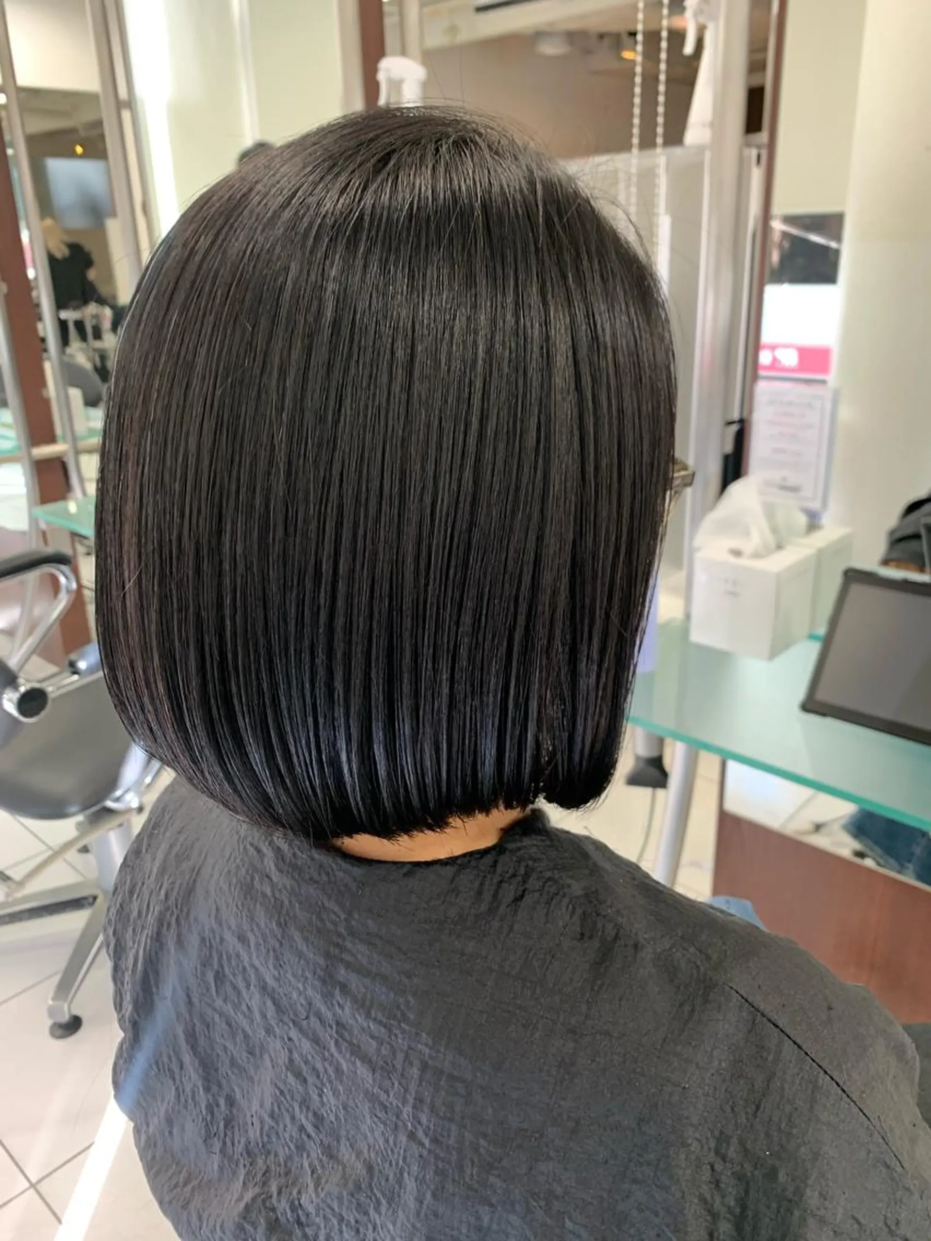 ショート カラー 平田 勘吉のヘアスタイル