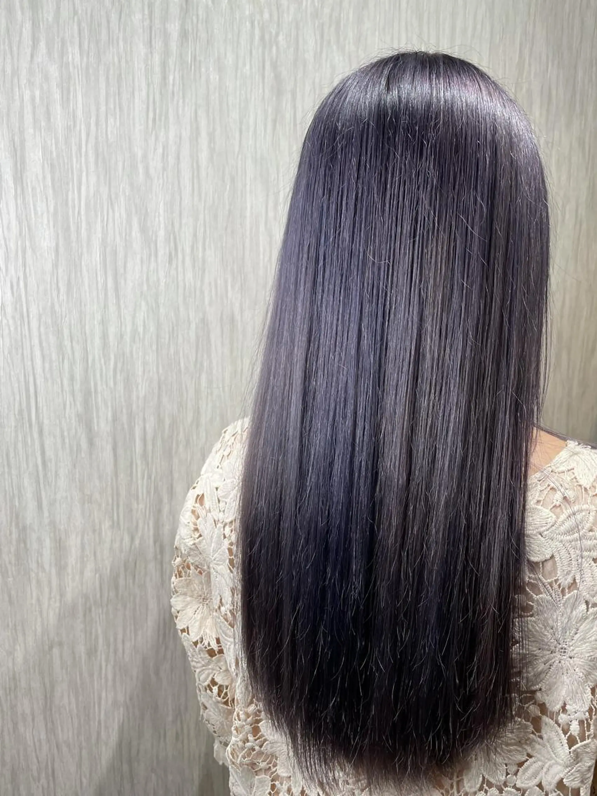 ロング カラー パープルカラー カット ヘアカラー トリートメント newiGRANDE 🌈萩原聖也のヘアスタイル