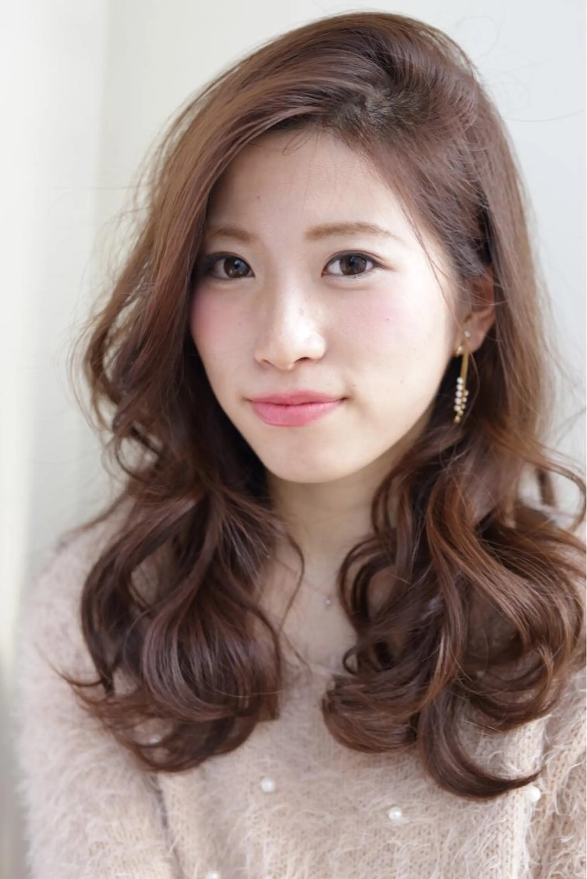 ミディアム セミロング ロング かきあげバング タジマ ヤスヒサのヘアスタイル