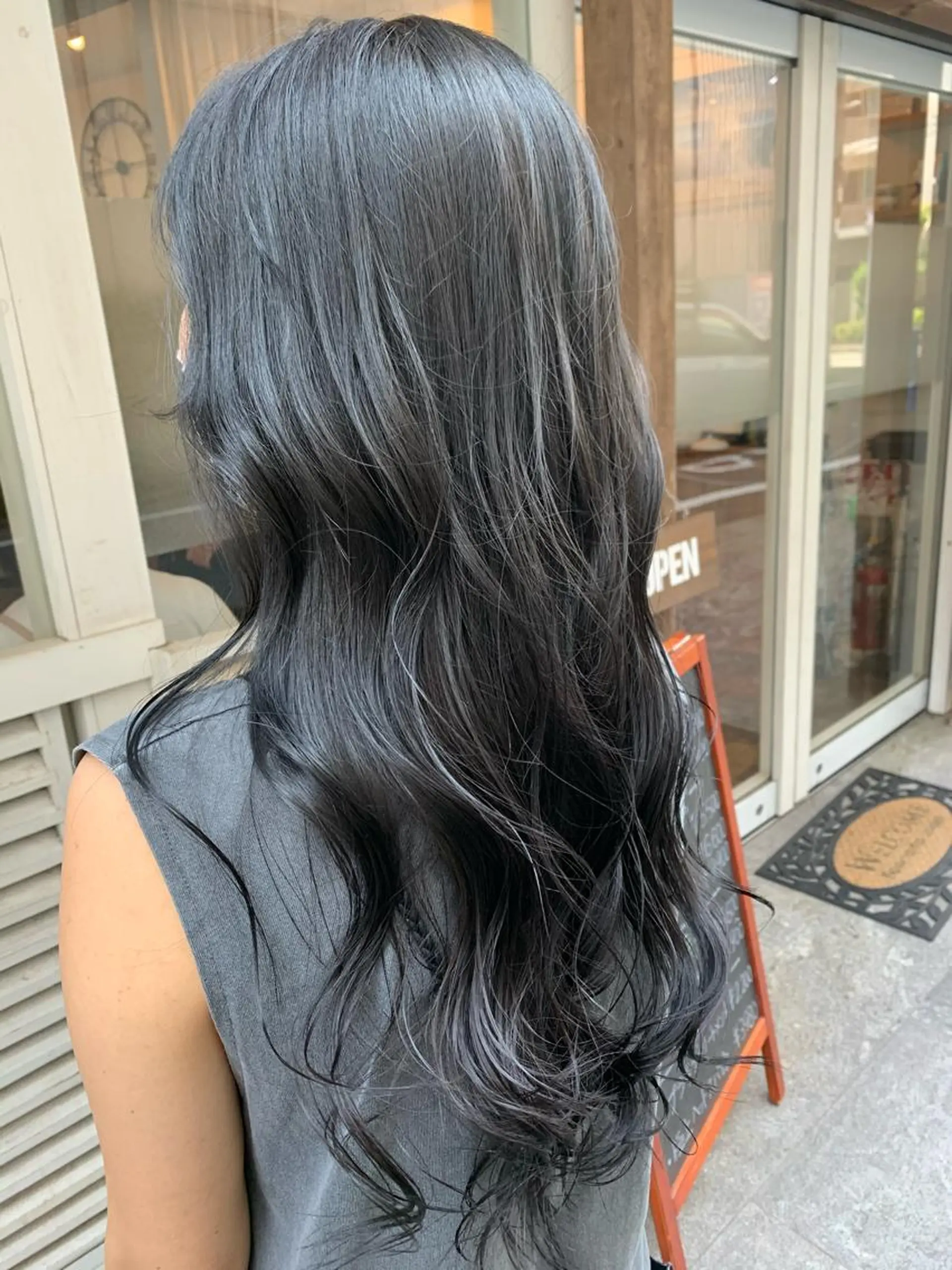 ロング カラー 菅沢 奈生のヘアスタイル