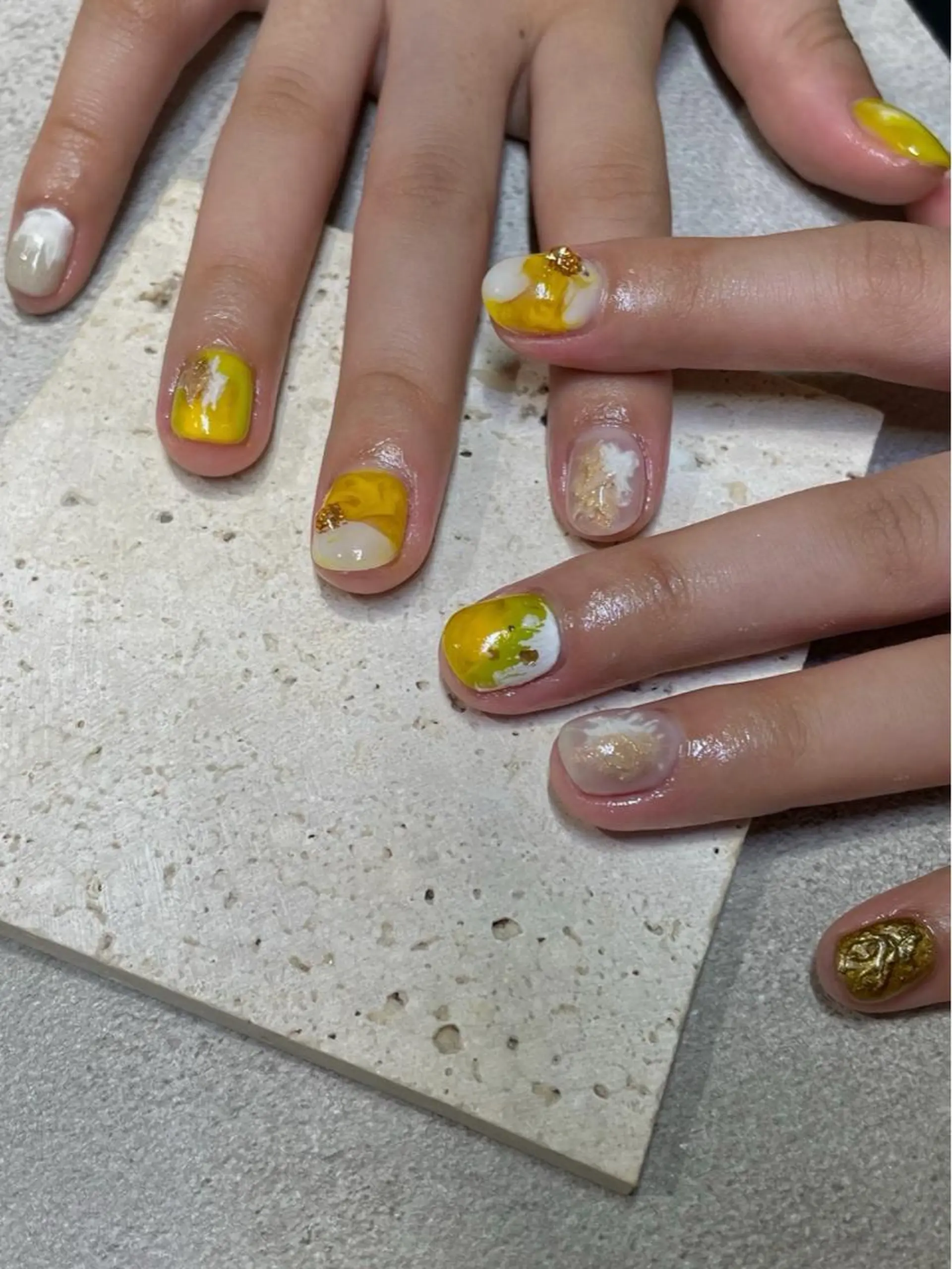 ショート m kaori𓃟のネイルデザイン