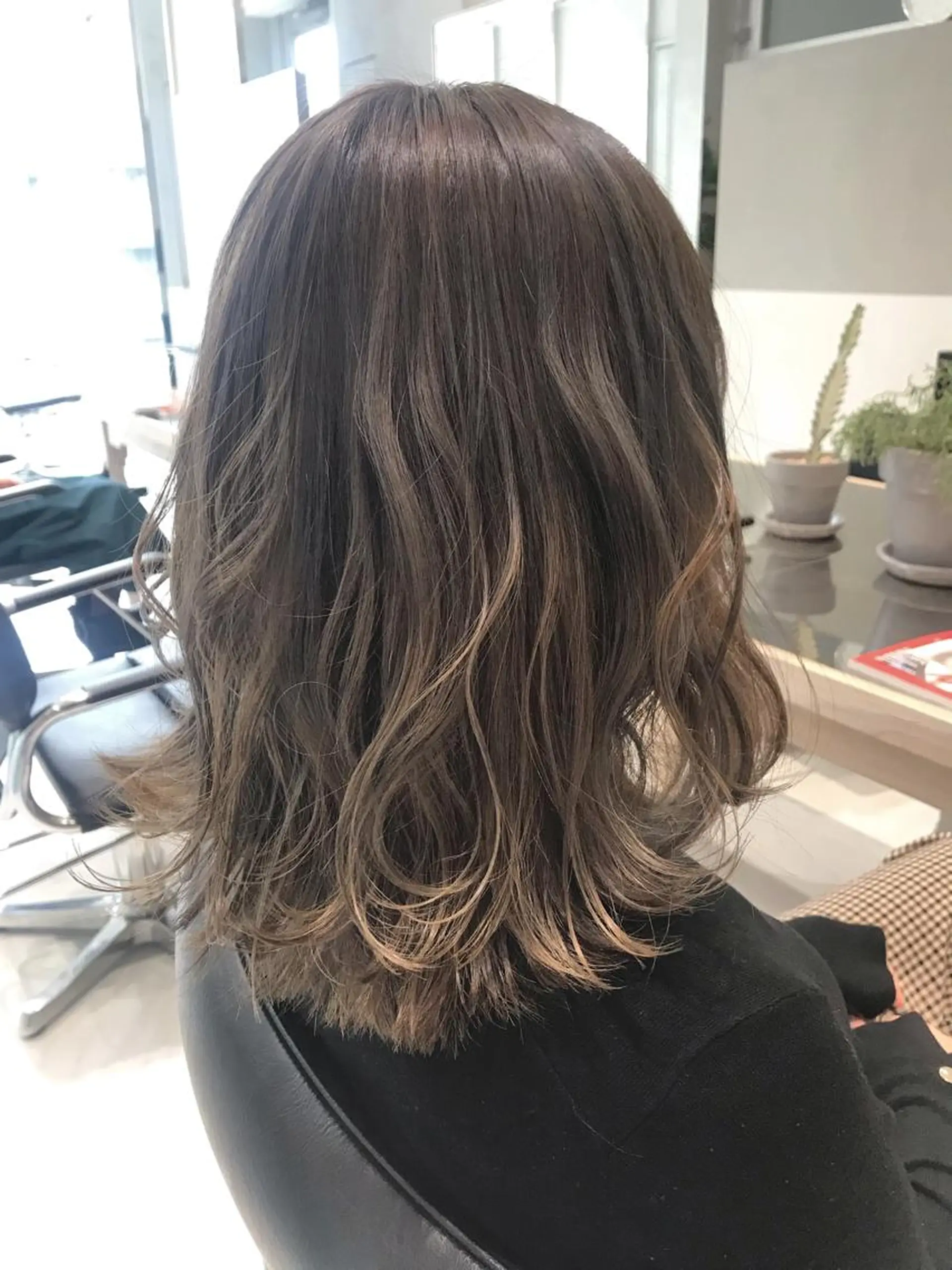 セミロング ヘアカラー トリートメント ヘッドスパ ヘアセット オリーブ カラー✨有坂映哉のヘアスタイル