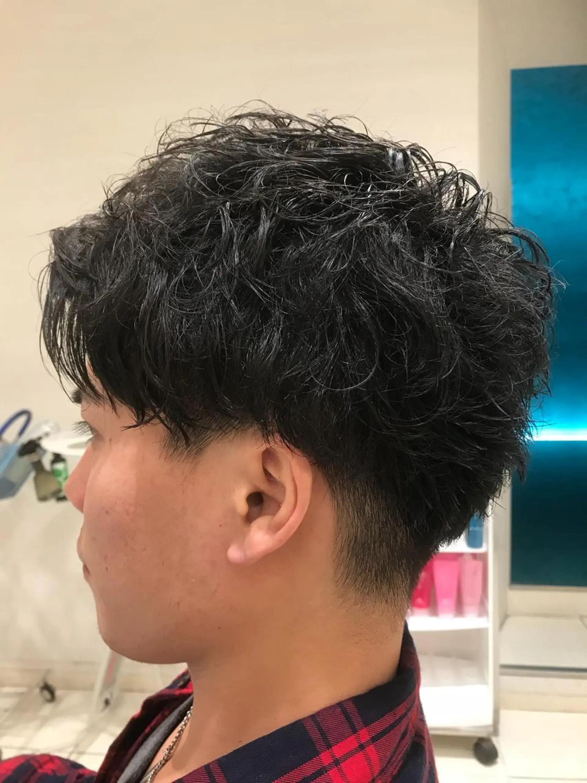 ショート カラー パーマ ヘアアレンジ メンズ キッズ ネイル マツエク・マツパ メンズパーマ ツーブロック 刈り上げ メンズネイル カット パーマ EnBlesS西宮 マンツーマン神道有基のヘアスタイル