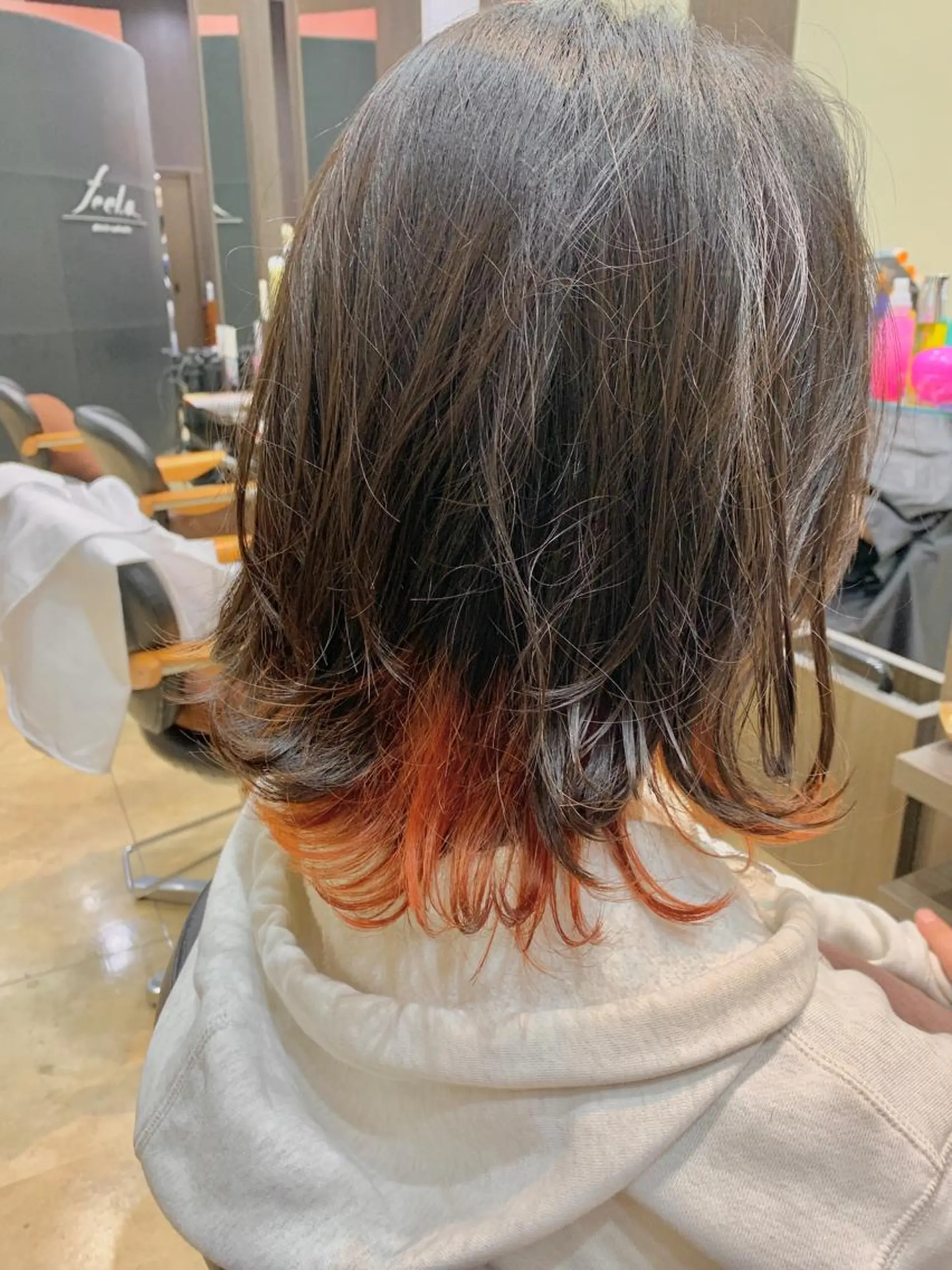ミディアム カラー ブリーチ カット ヘアカラー パーマ 石沢 知康のヘアスタイル
