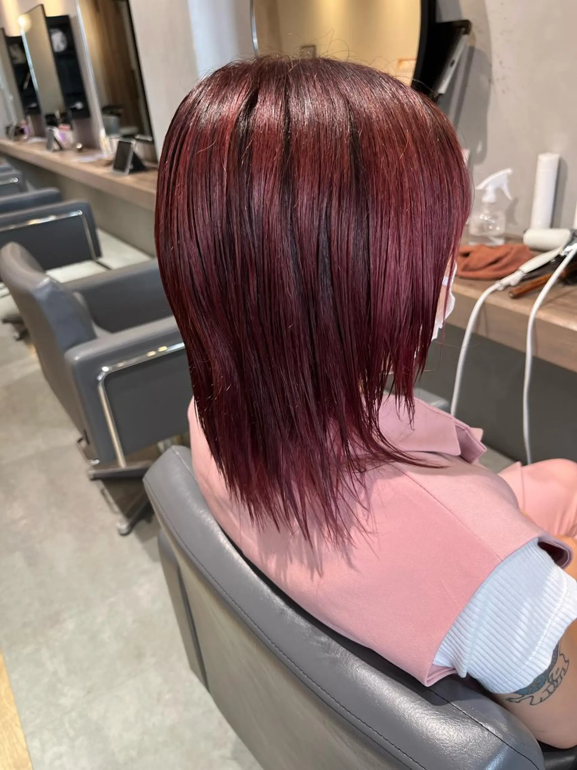 ショート カラー ピンクカラー カット パーマ トリートメント SCENEbyRAD helmのヘアスタイル