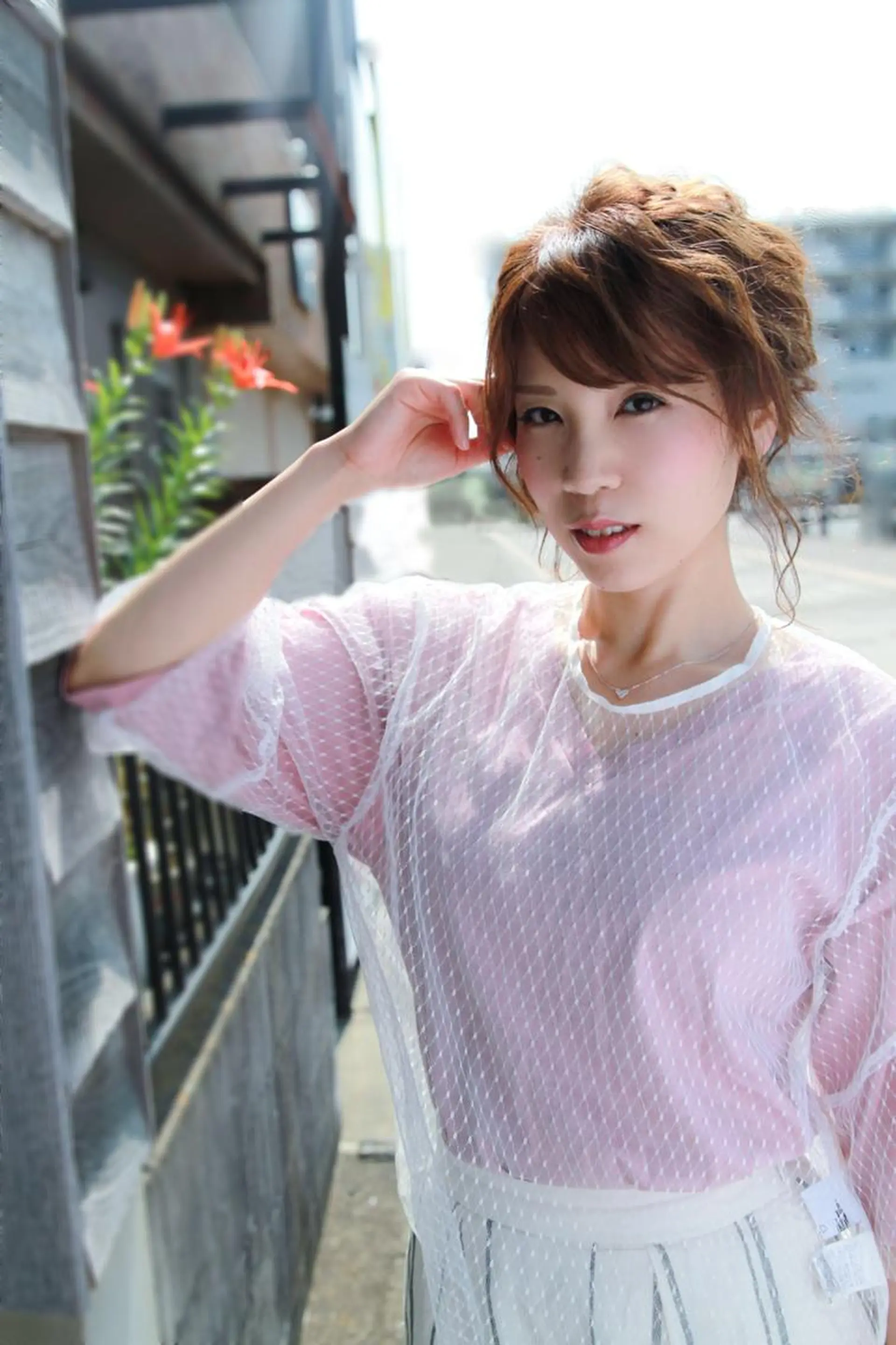 セミロング 根本 智晴のヘアスタイル