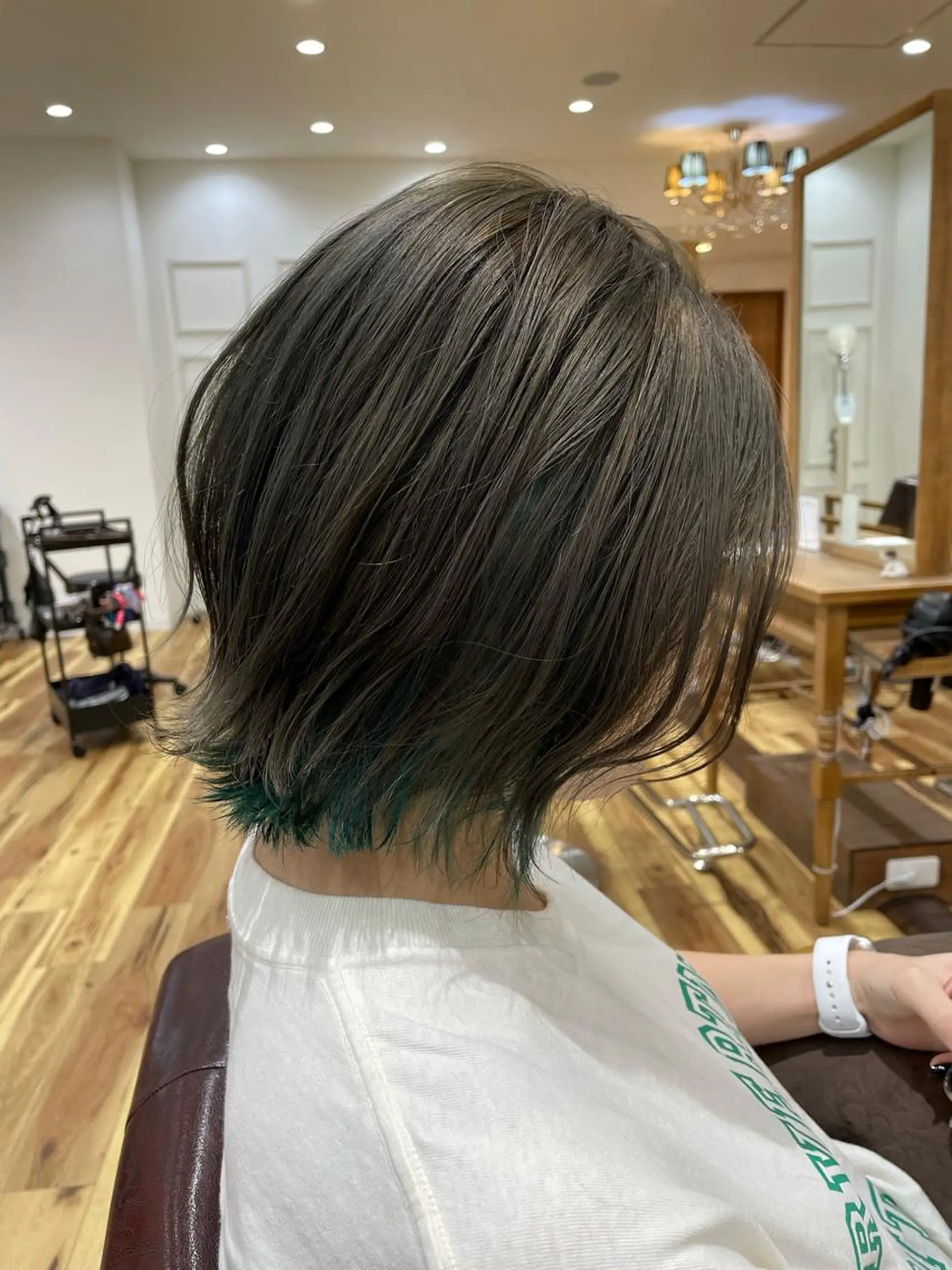 ミディアム カット ヘアカラー トリートメント YASUHIRO グレージュ/メンズのヘアスタイル