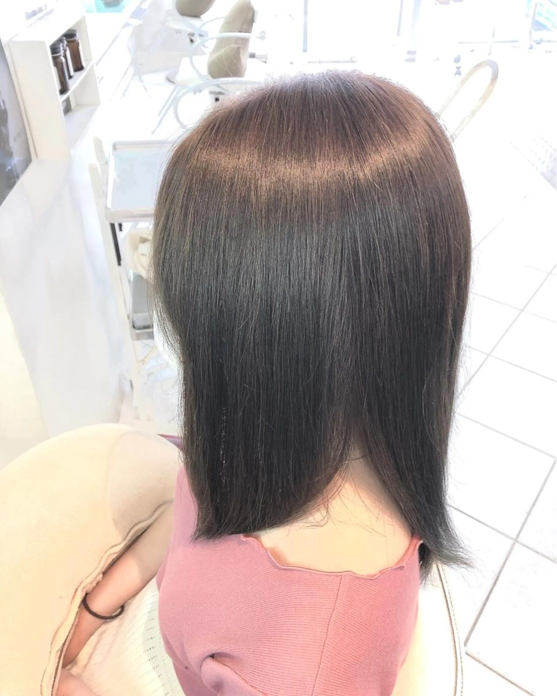ミディアム カラー ヘアカラー トリートメント 保住 亮太のヘアスタイル
