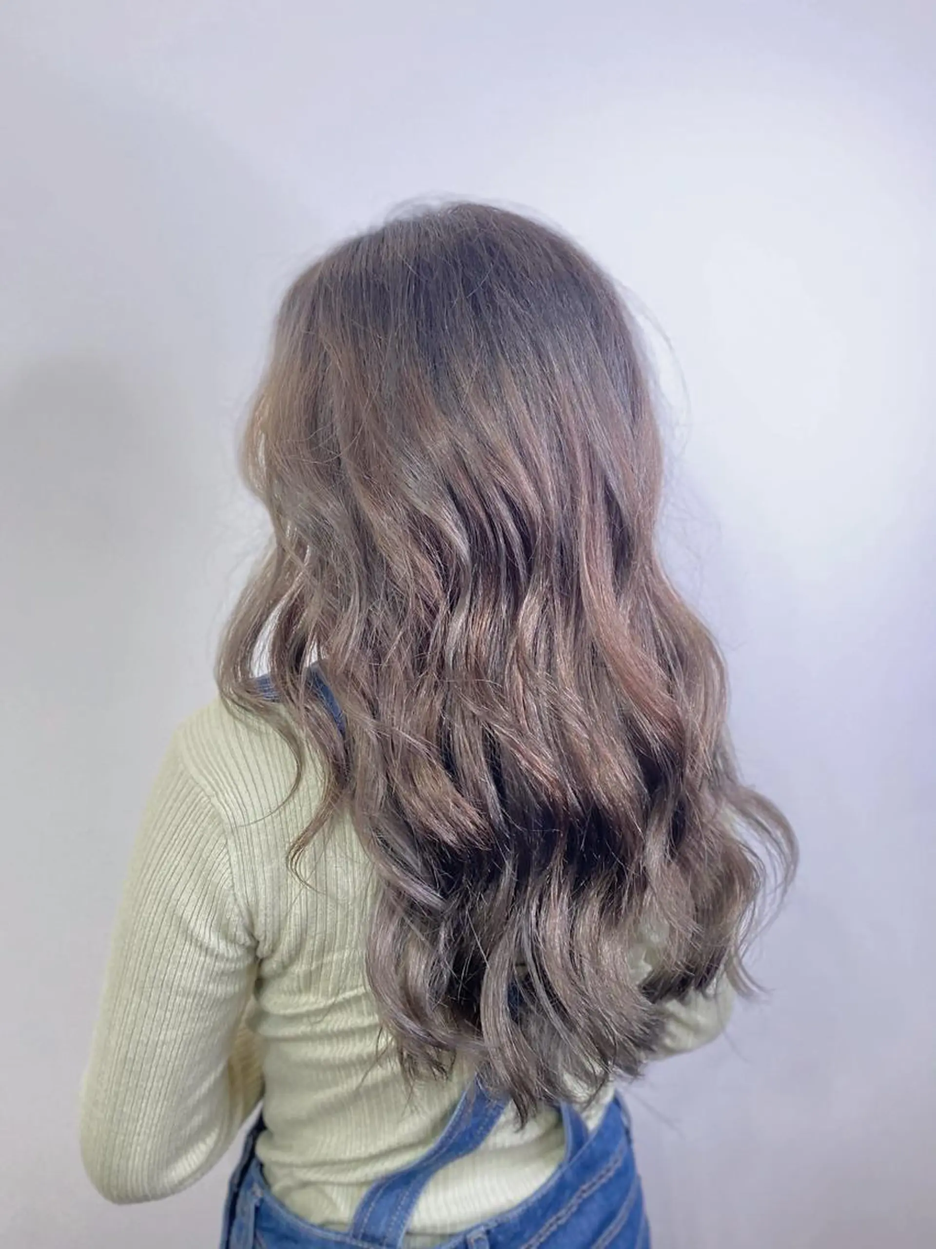 ロング カラー ヘアアレンジ バレイヤージュ ブリーチ レイヤーカット カット ヘアカラー トリートメント Luzir⭐︎ GEN⭐︎のヘアスタイル