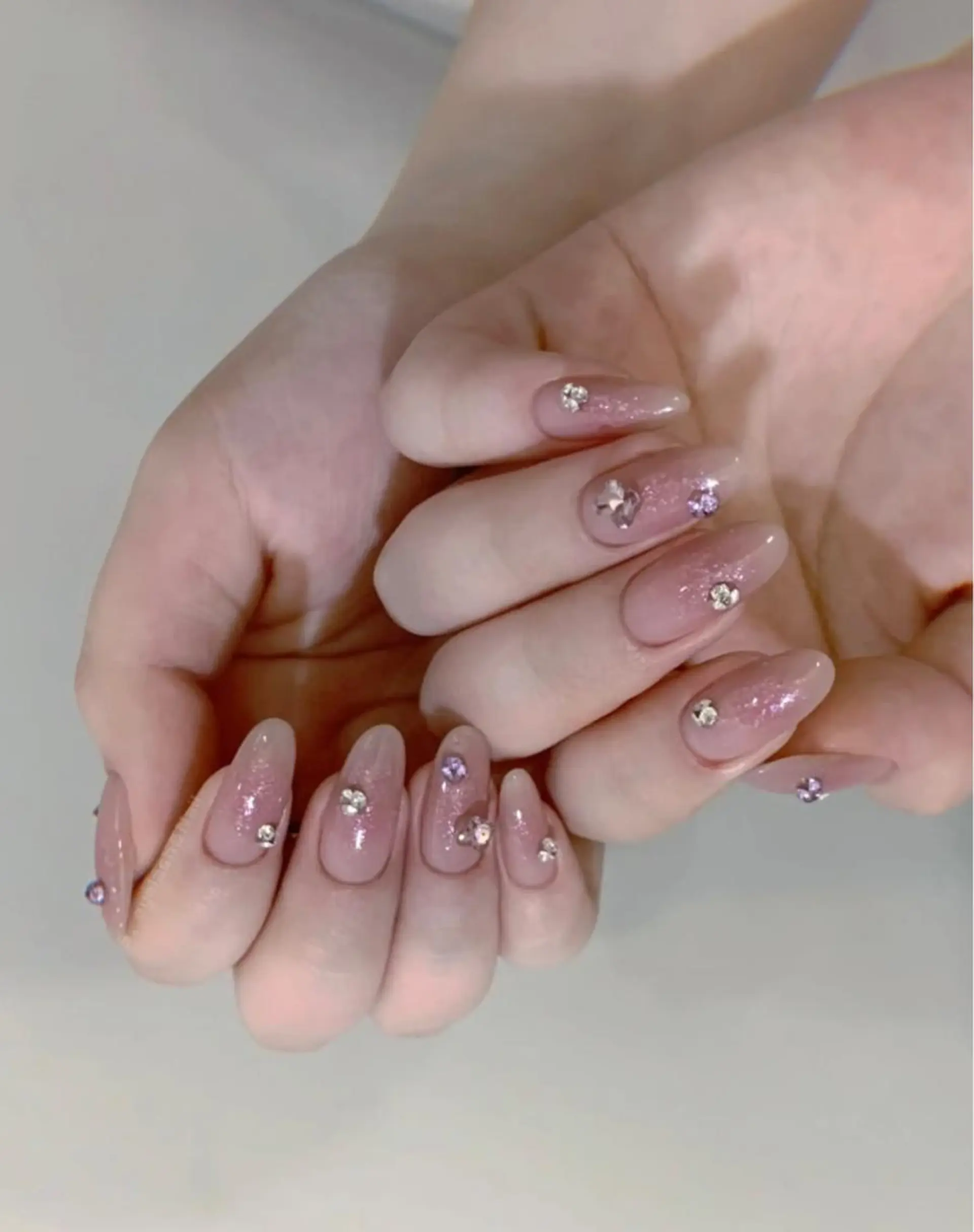 ミディアム めぐみのネイルサロン スタッフ練習のネイルデザイン