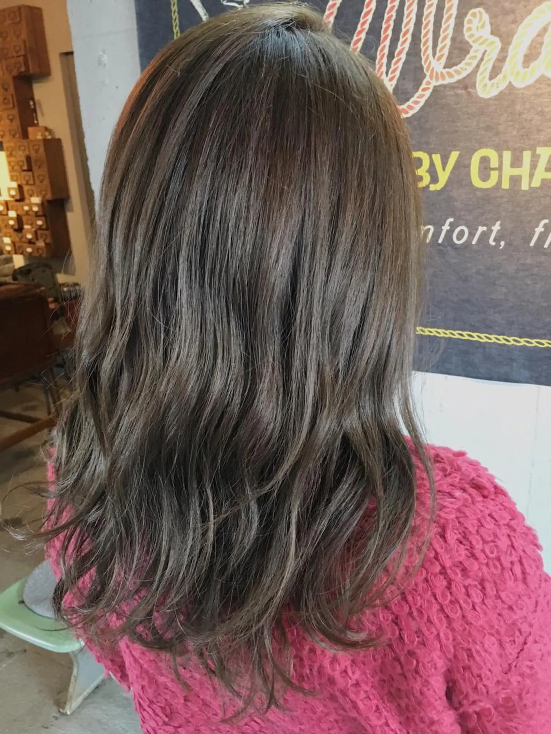 セミロング カラー パーマ アッシュ ブリーチ 透明感カラー ブリーチなしカラー 代表 中島貴志のヘアスタイル