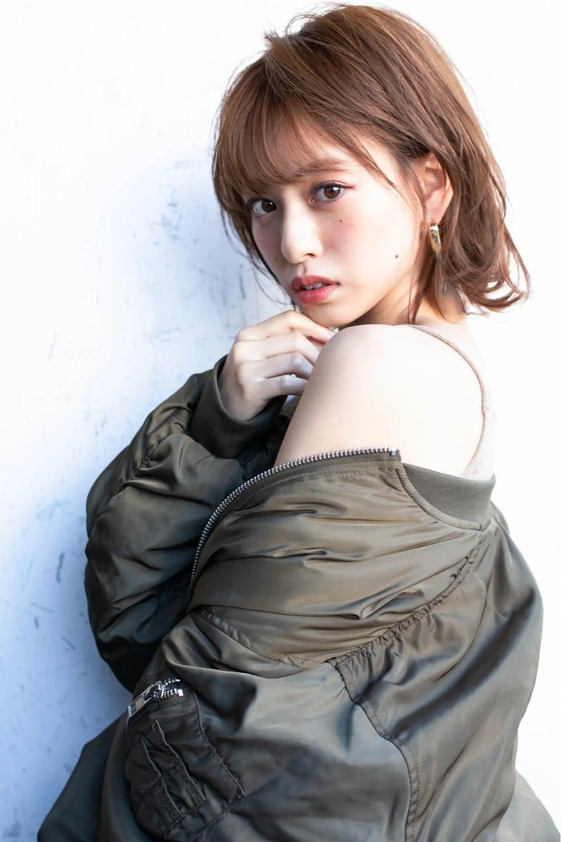 ミディアム カット ヘアカラー 縮毛矯正 トリートメント sungoose サングースのヘアスタイル