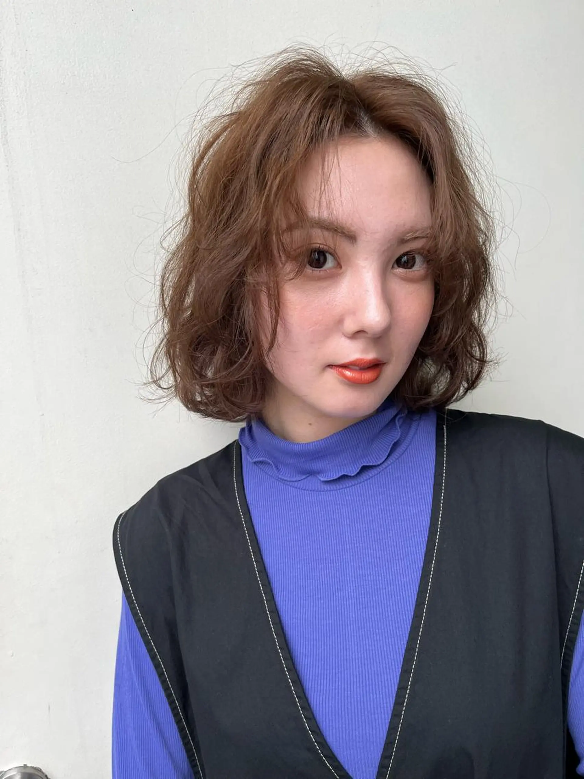 ショート カラー ヘアアレンジ 切りっぱなしボブ ベージュカラー ボブ 顔まわりレイヤー レイヤーカット サソウ ユリエ🥥のヘアスタイル