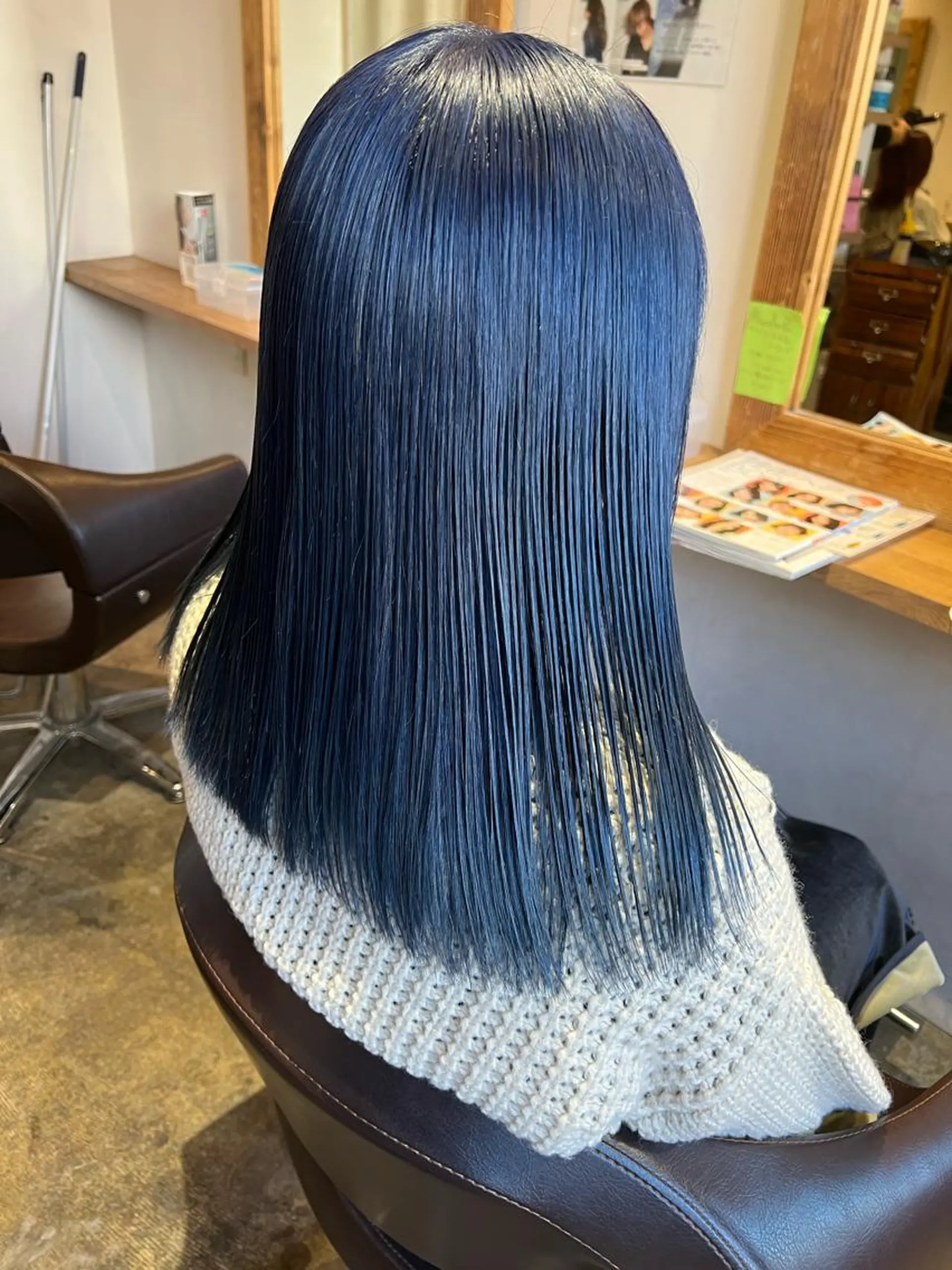 ミディアム カラー レイヤー×髪質改善 マネージャー安藤光司のヘアスタイル