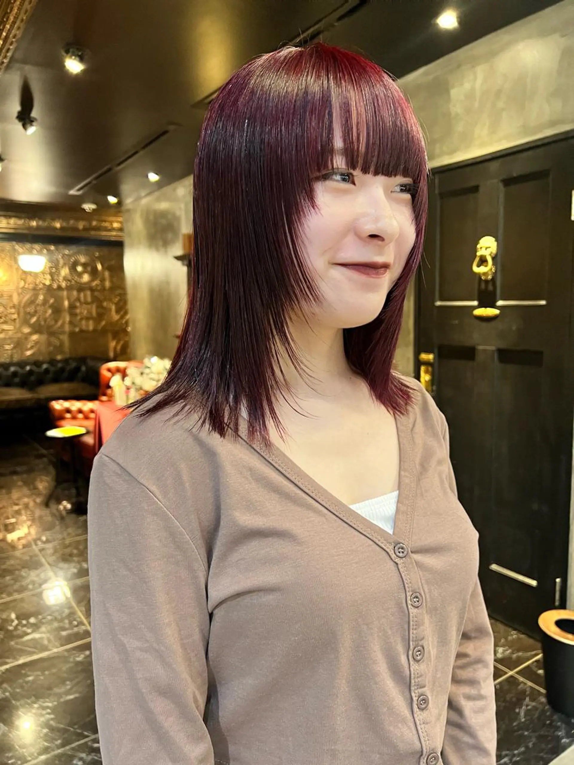 セミロング カラー ブリーチ ブリーチなしカラー レッドカラー 圧倒的デザイン力 店長🎨RENAのヘアスタイル