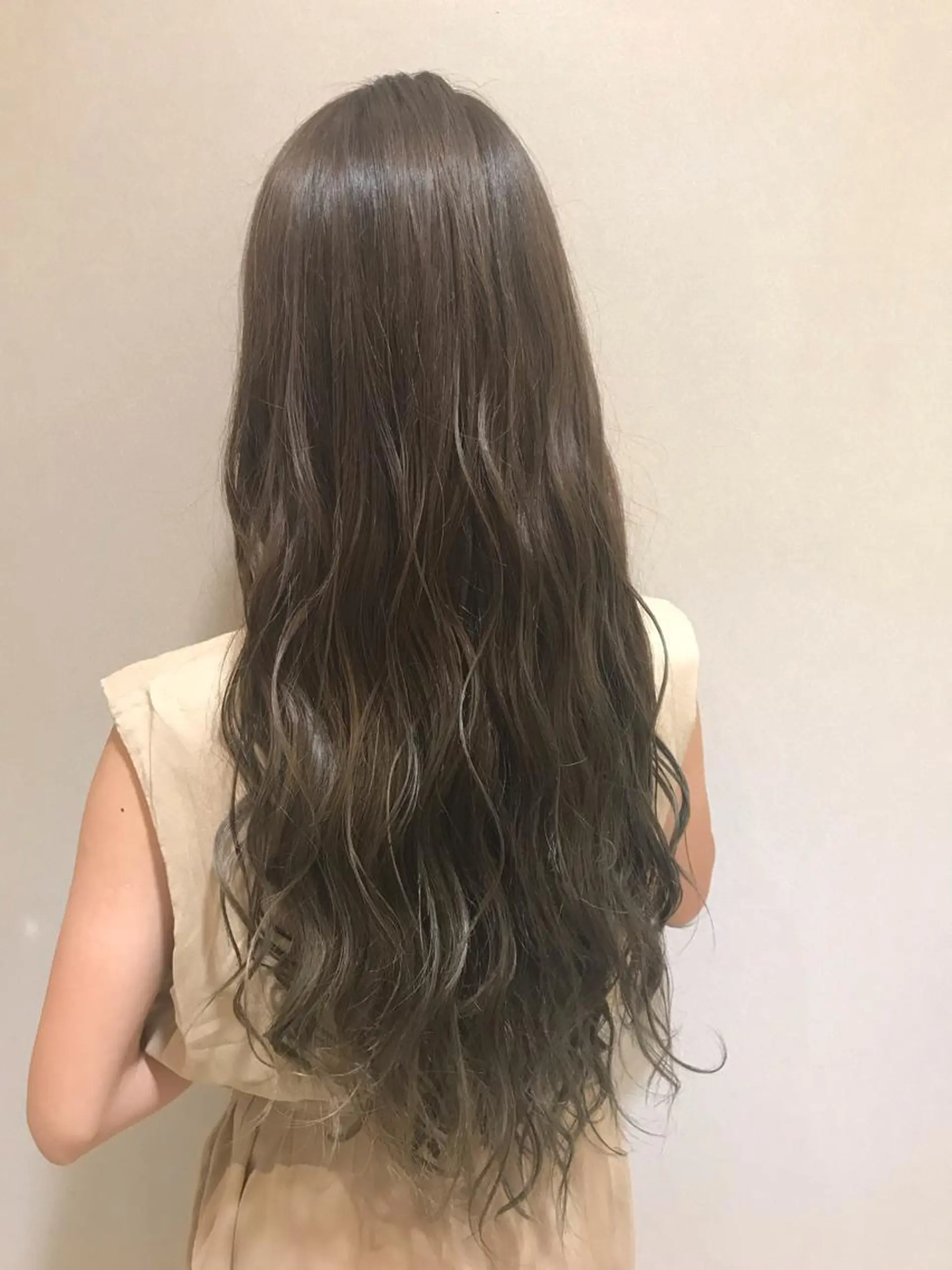 ロング カラー AVANCE 長尾 尚悟のヘアスタイル