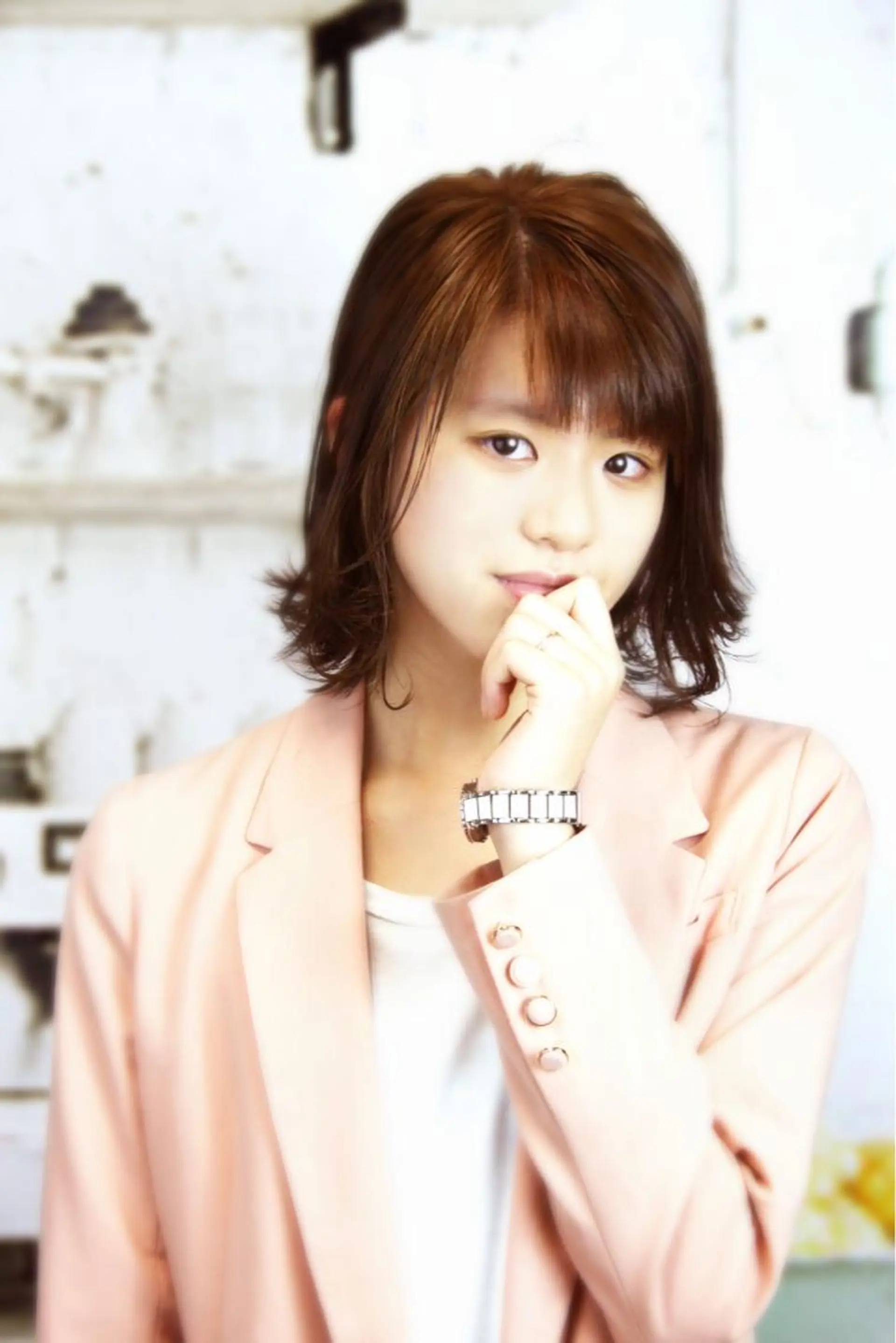 ミディアム anyhow academyのヘアスタイル