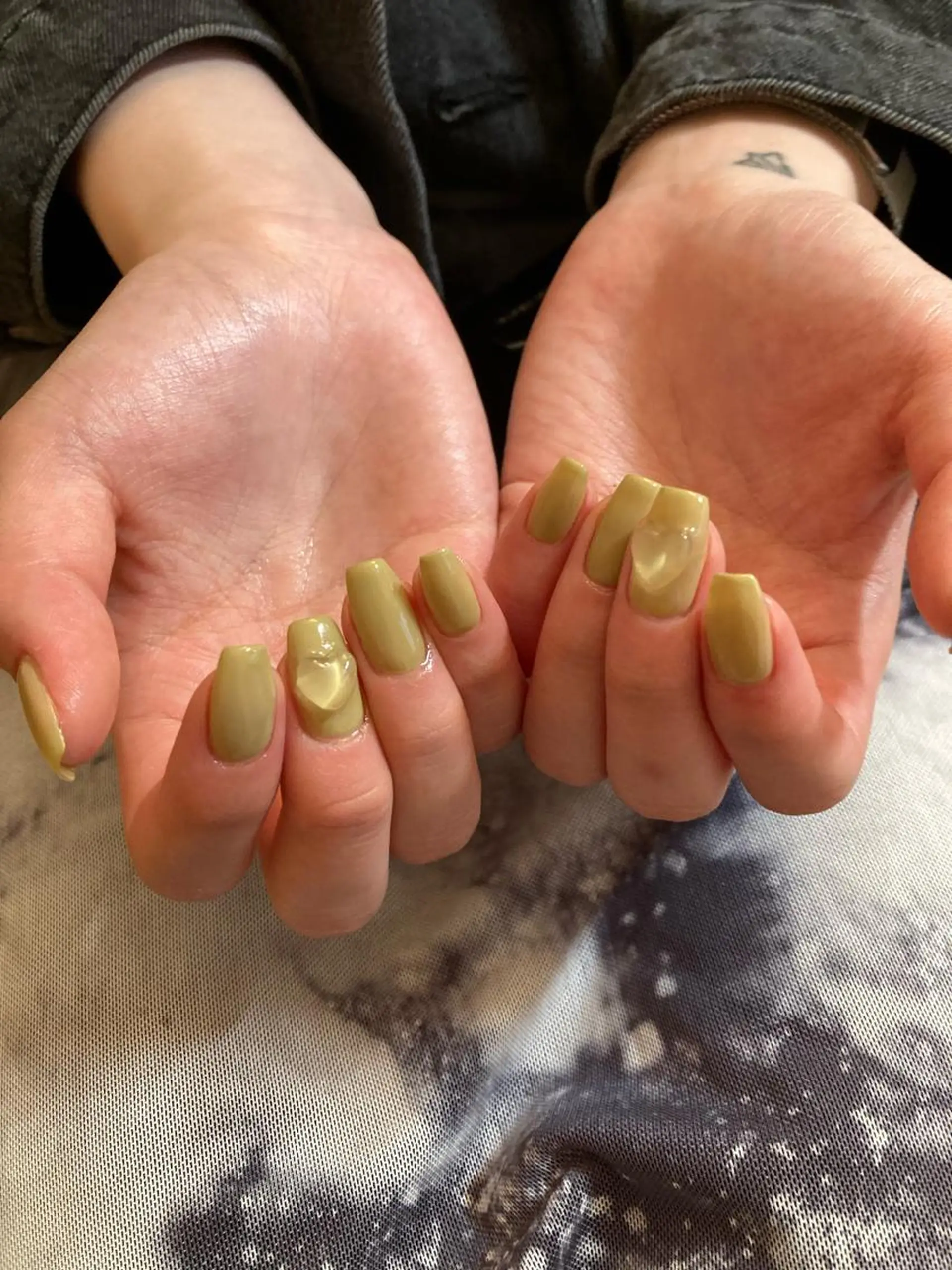 ネイル ピスタチオネイル ハンドネイル ティアラリュクス 中島公園店のネイルデザイン