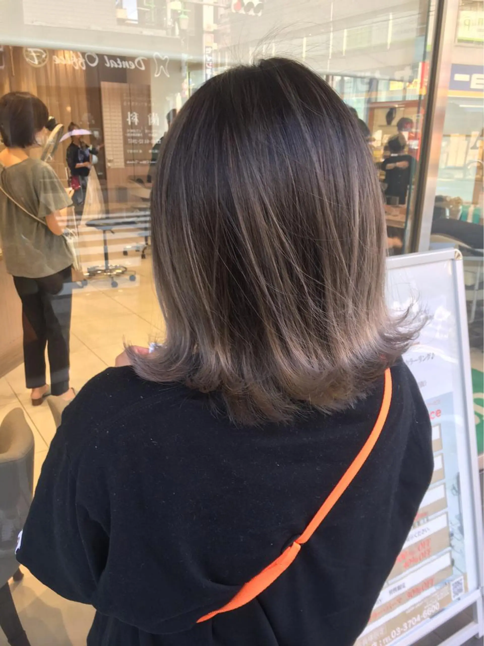 ミディアム カラー ヘアアレンジ ベージュカラー グラデーションカラー ハイトーンカラー メンズパーマ特化/ メッシュ/薫/店長のヘアスタイル