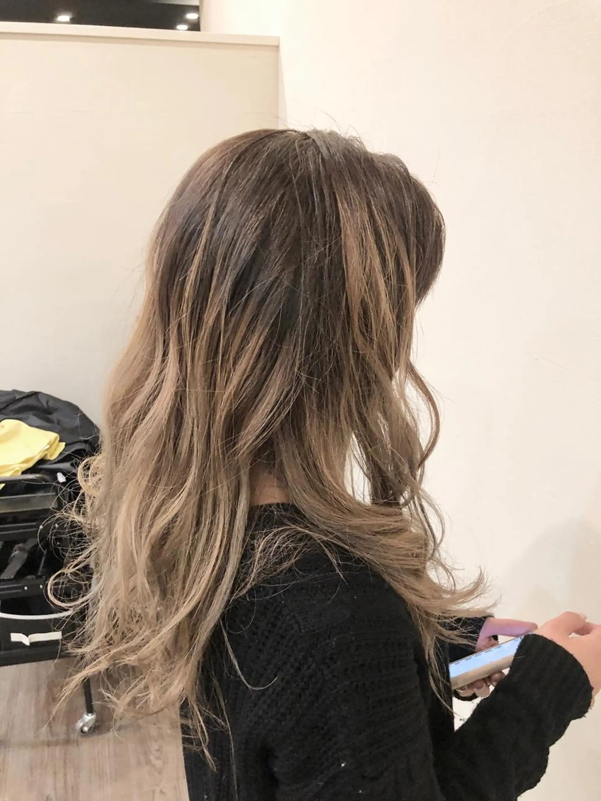 セミロング カラー ヘアカラー 宮下 耕平のヘアスタイル