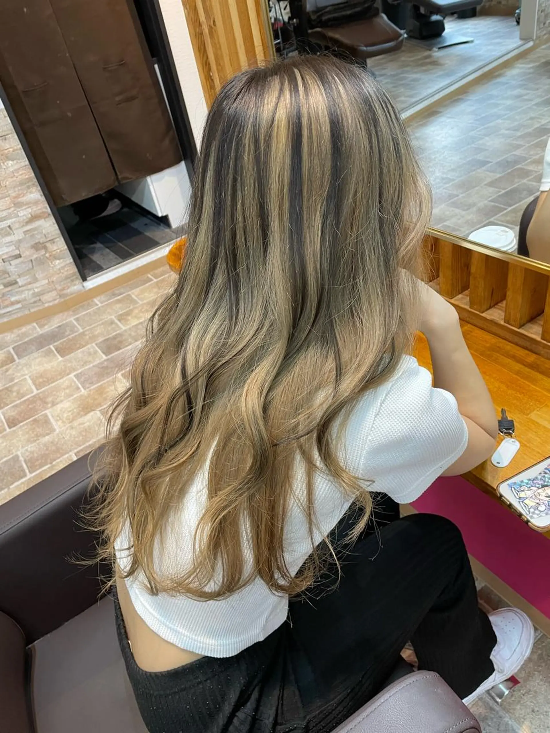 ロング カラー カット ヘアカラー トリートメント YUI/ ブリーチカラー🌷のヘアスタイル