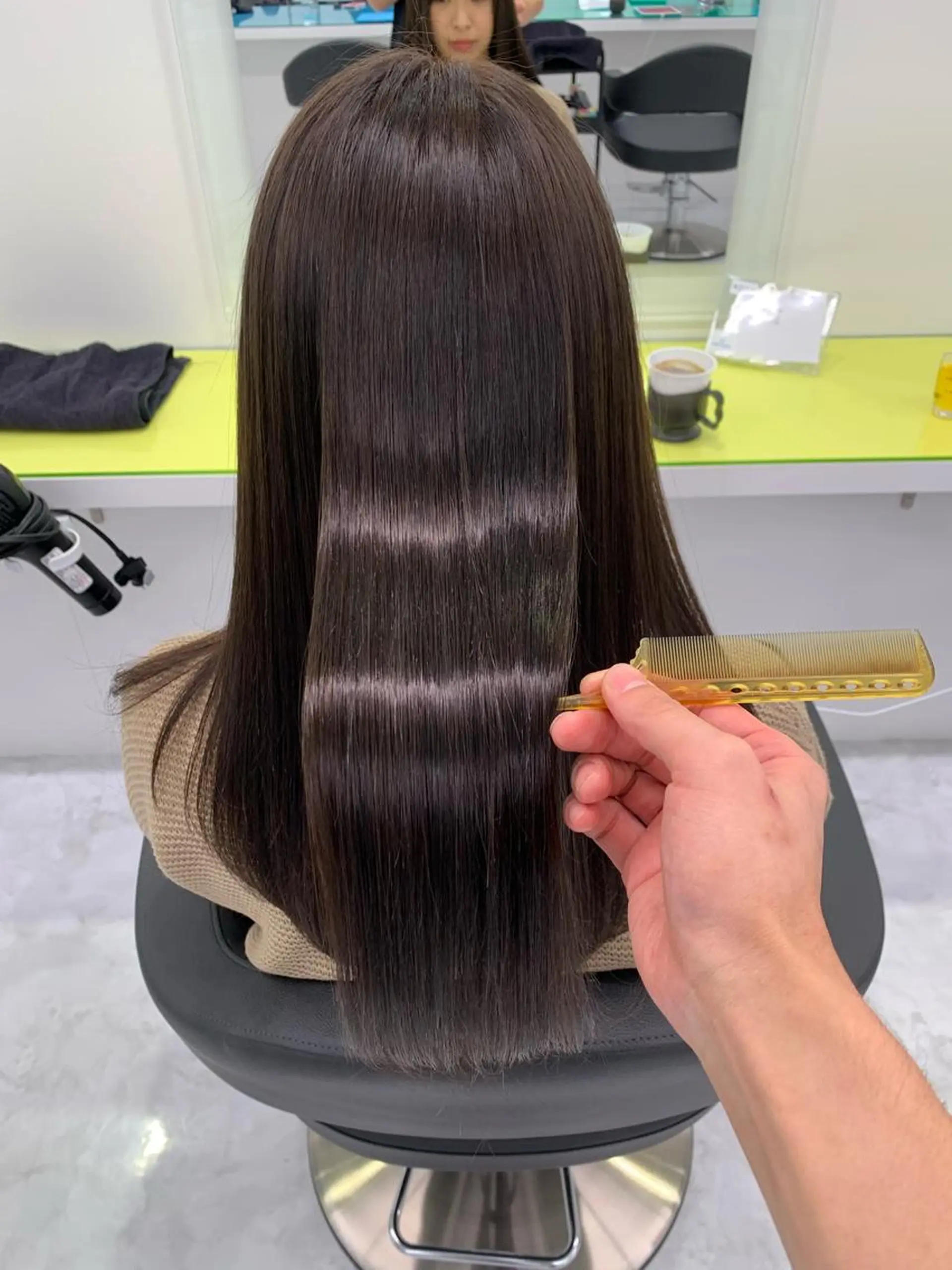 セミロング カラー 💘トレンドスタイル 💘透明感ヘアのヘアスタイル