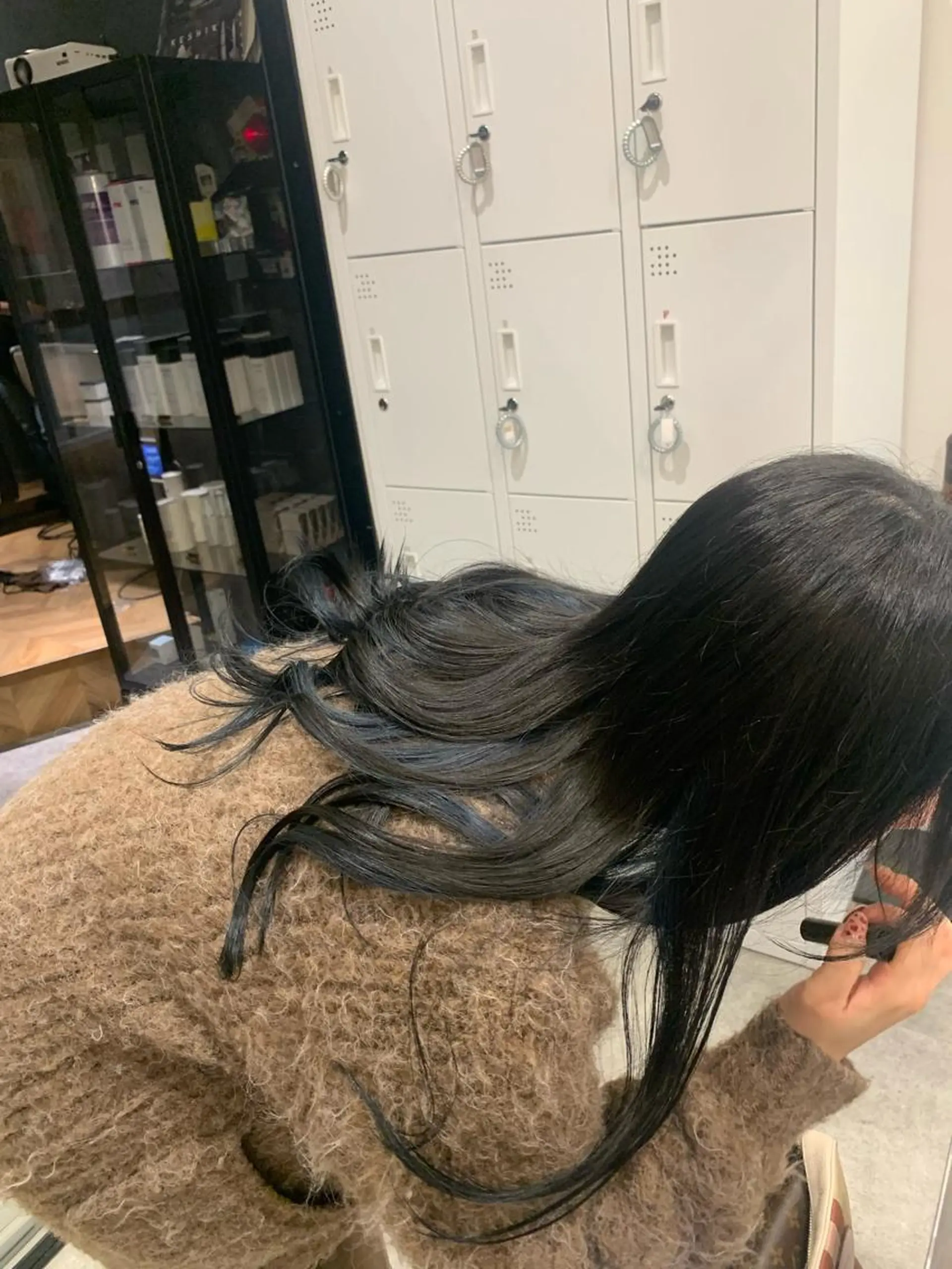 ロング カラー カット ヘアカラー トリートメント AMI🎀韓国ヘア 透明感カラーのヘアスタイル