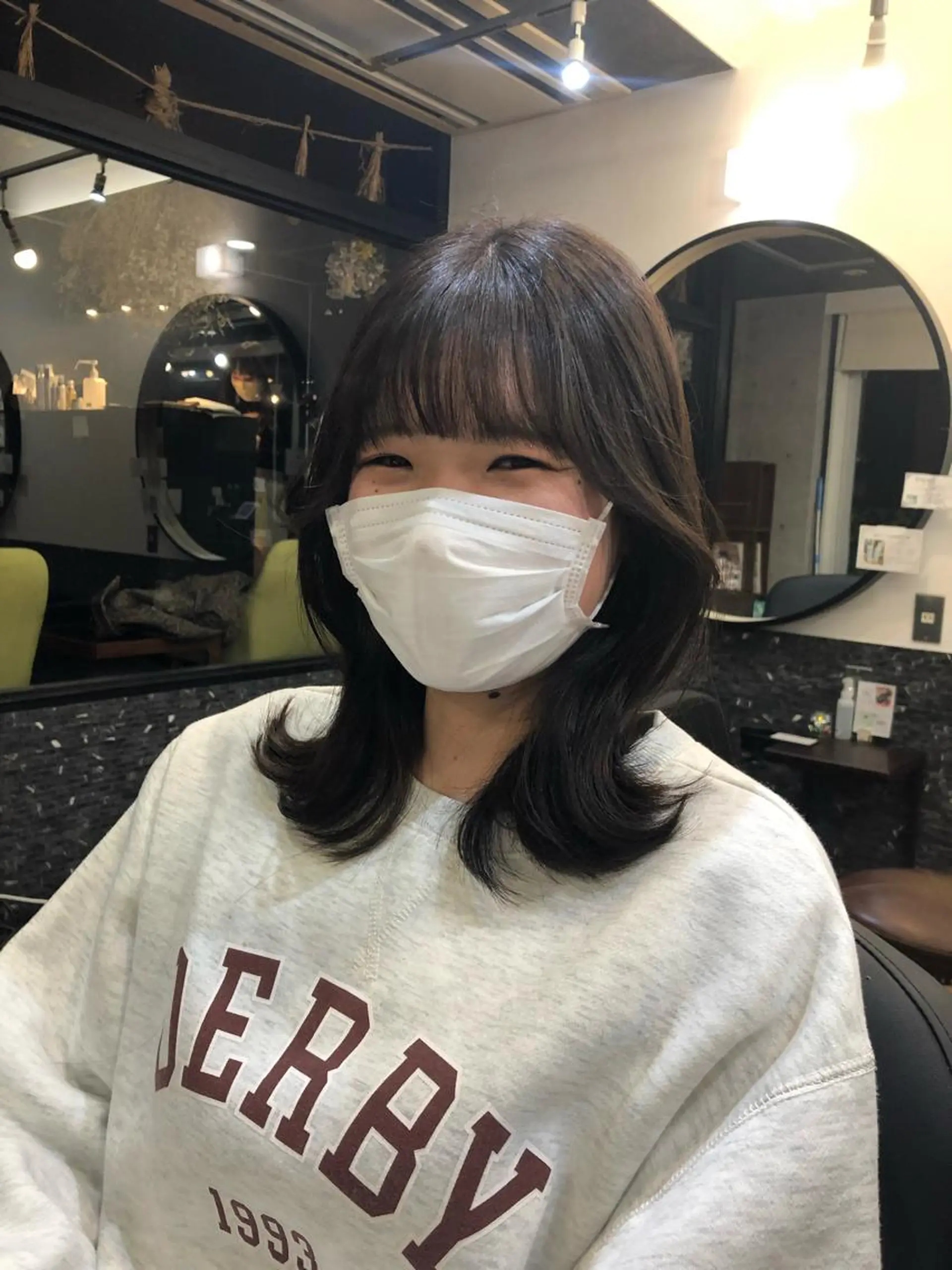 ミディアム 顔周りカット 韓国風ヘア トレンドヘア🌿 chinariのヘアスタイル