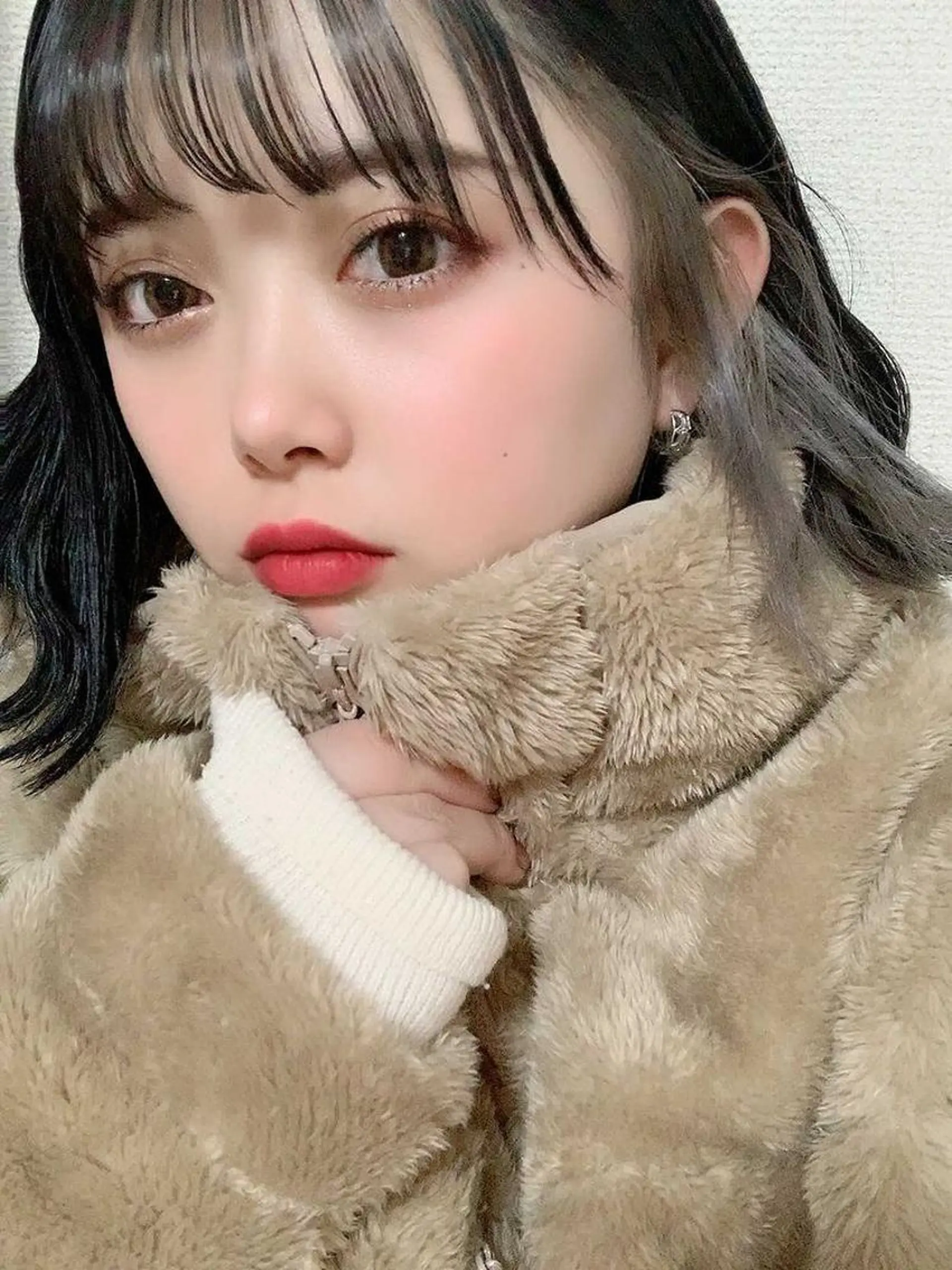 ミディアム 韓国/トレンド レイヤー【101】のヘアスタイル