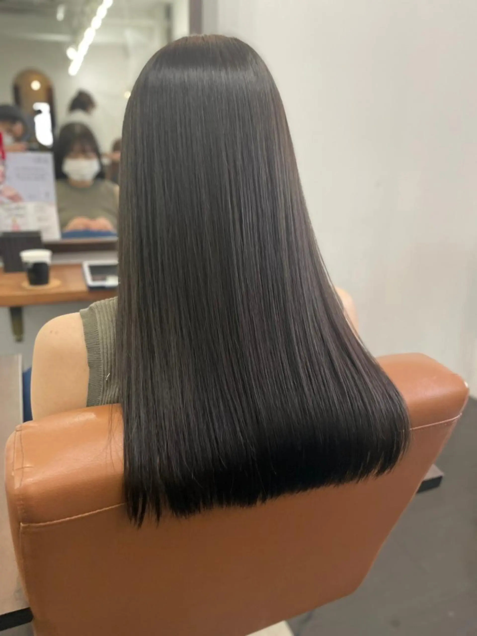 カラー ヘアアレンジ ミディアム パーマ アディクシーカラー アッシュ バレイヤージュ ベージュカラー ブリーチ newi 川崎店のヘアスタイル